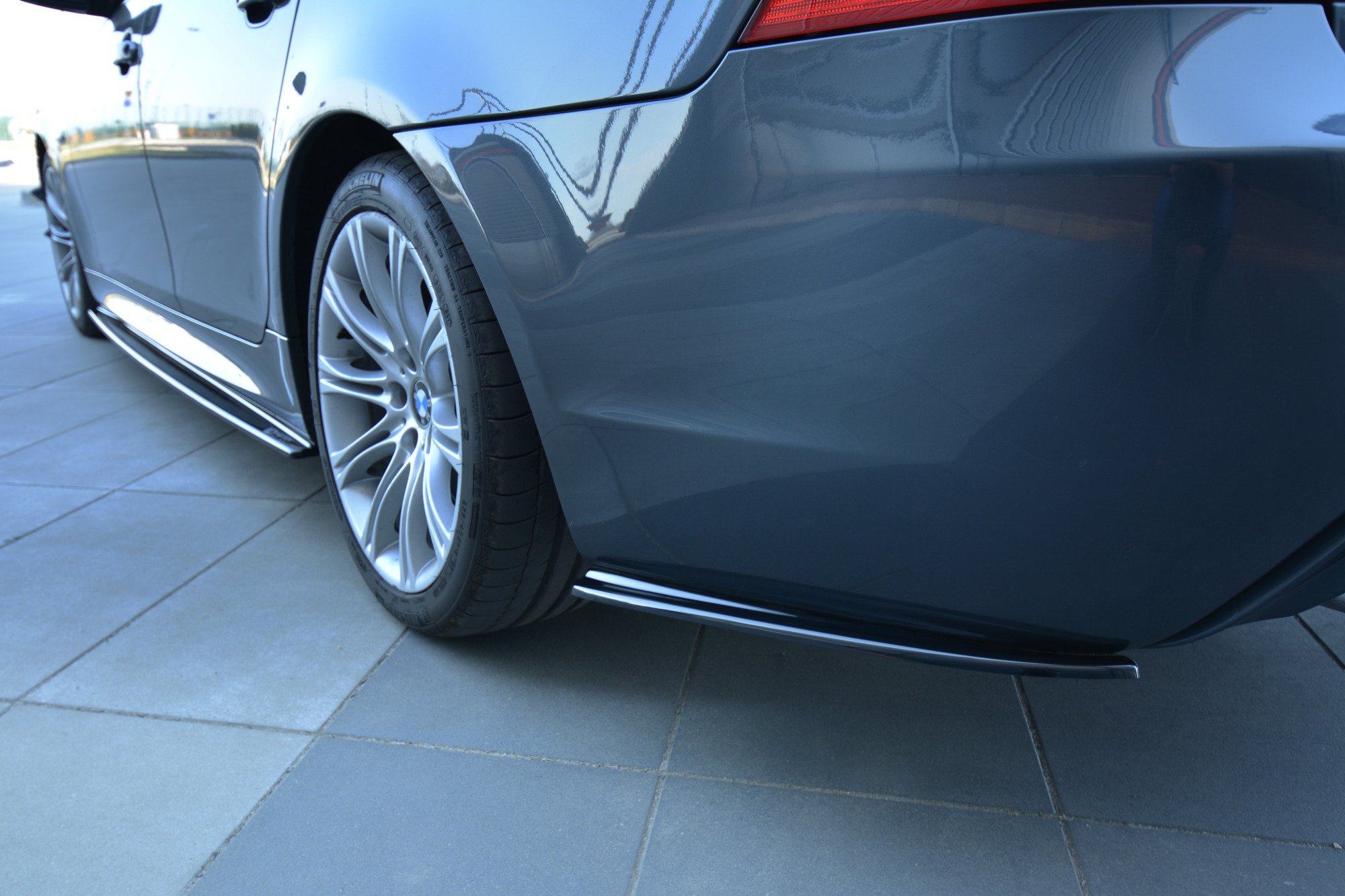 REAR SIDE SPLITTERS for BMW 5 E60/E61 M-PACK - Image 5