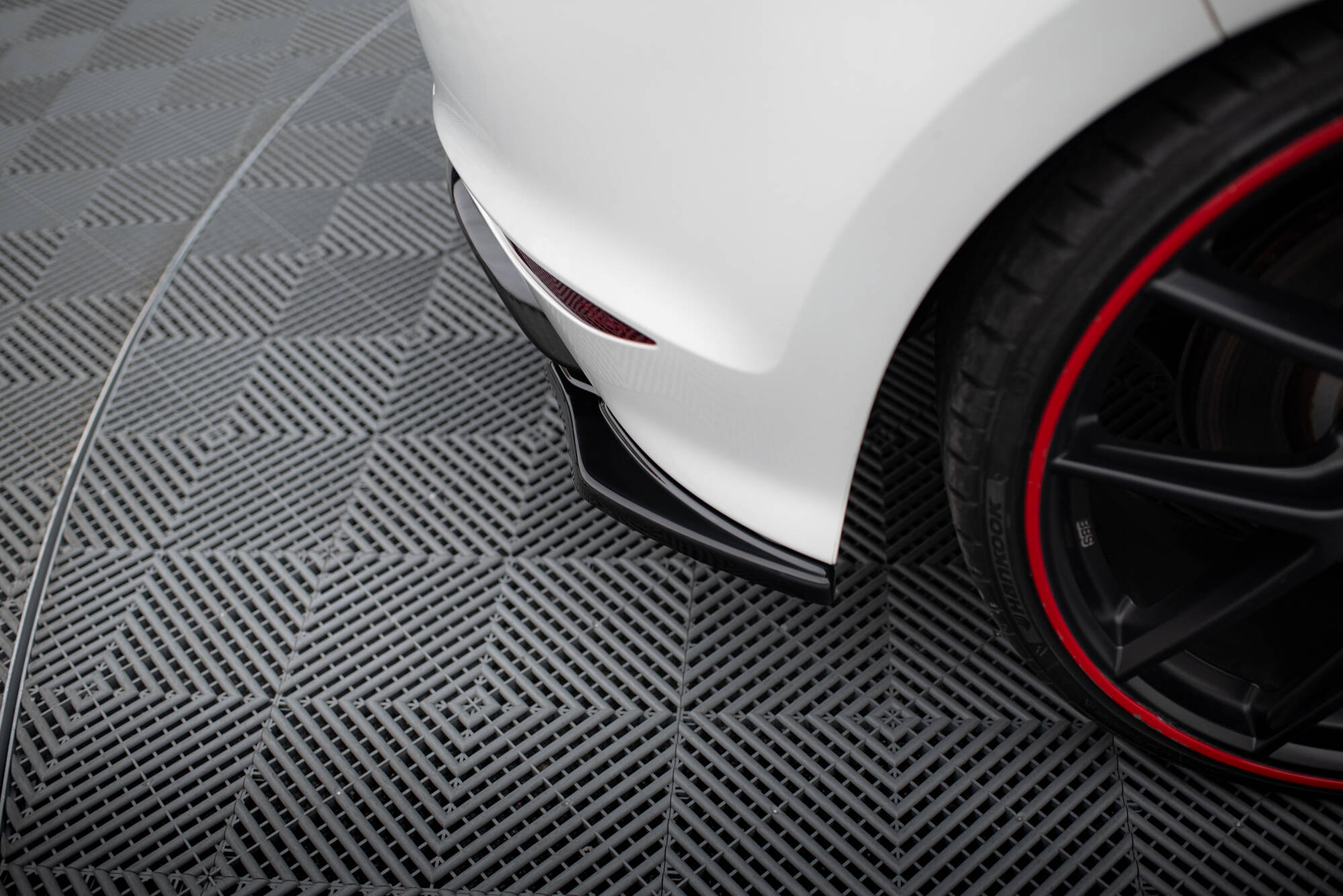 REAR SIDE SPLITTERS v.2 VW GOLF VII R - Image 3