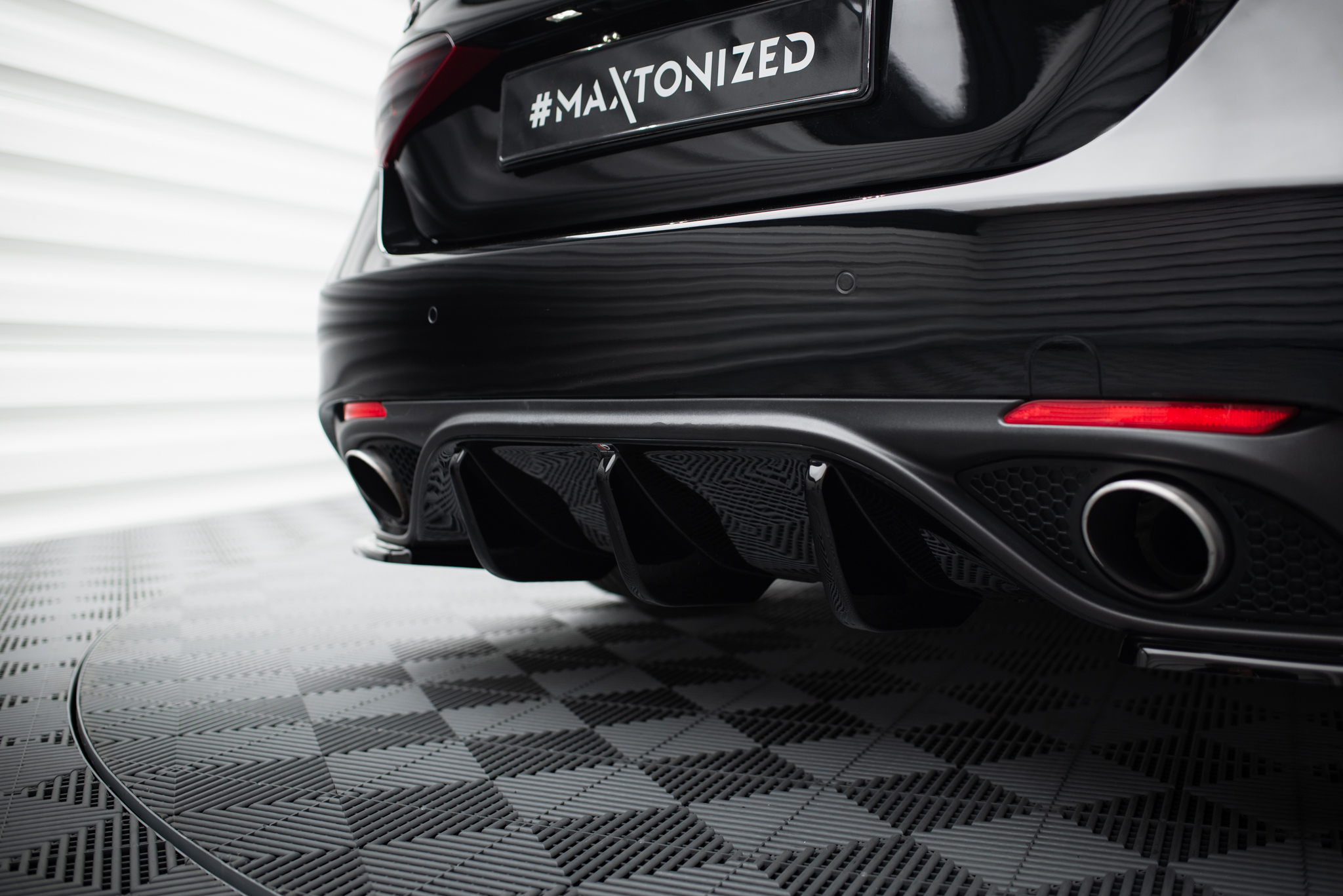 REAR VALANCE ALFA ROMEO GIULIA VELOCE - Image 2