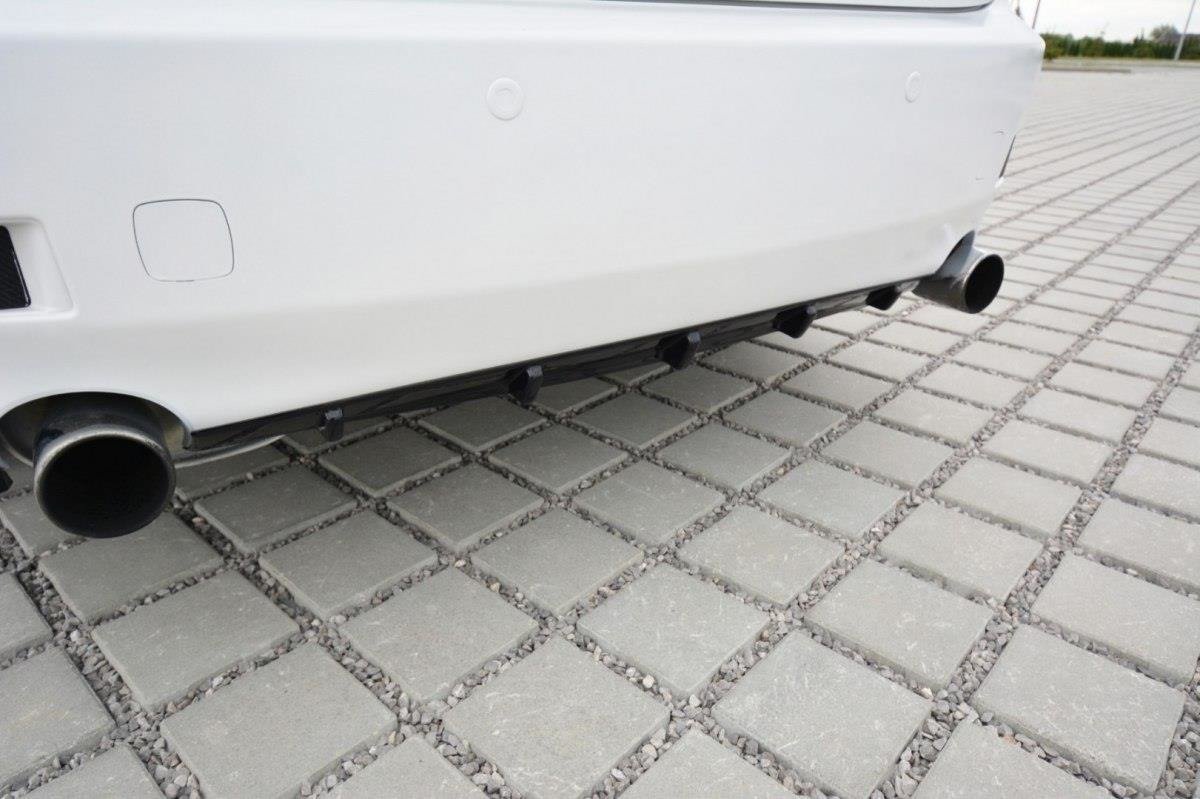 REAR VALANCE Lexus IS Mk2 - Image 2