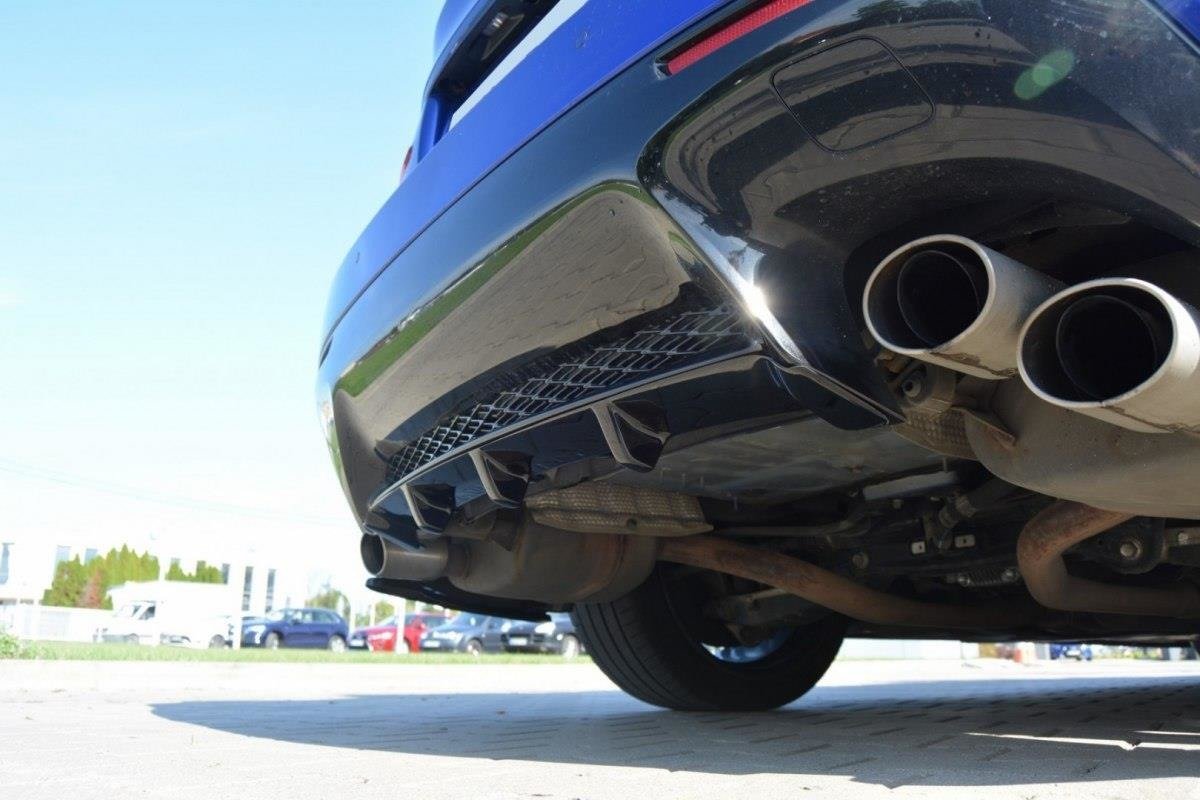 REAR VALANCE Lexus RC F - Image 3