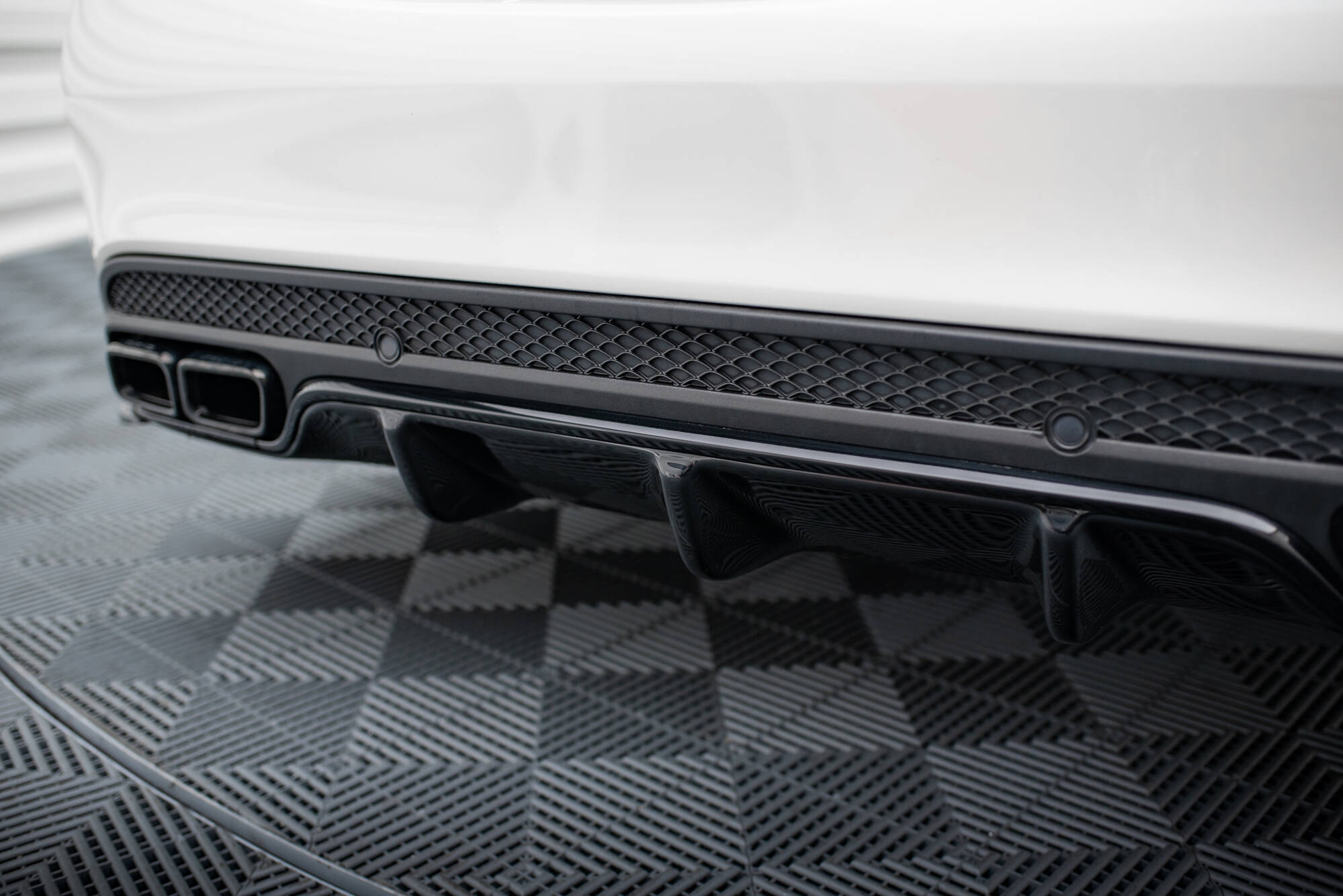 REAR VALANCE Mercedes C-Class Sedan / Estate W205 / S205 63AMG - Image 3