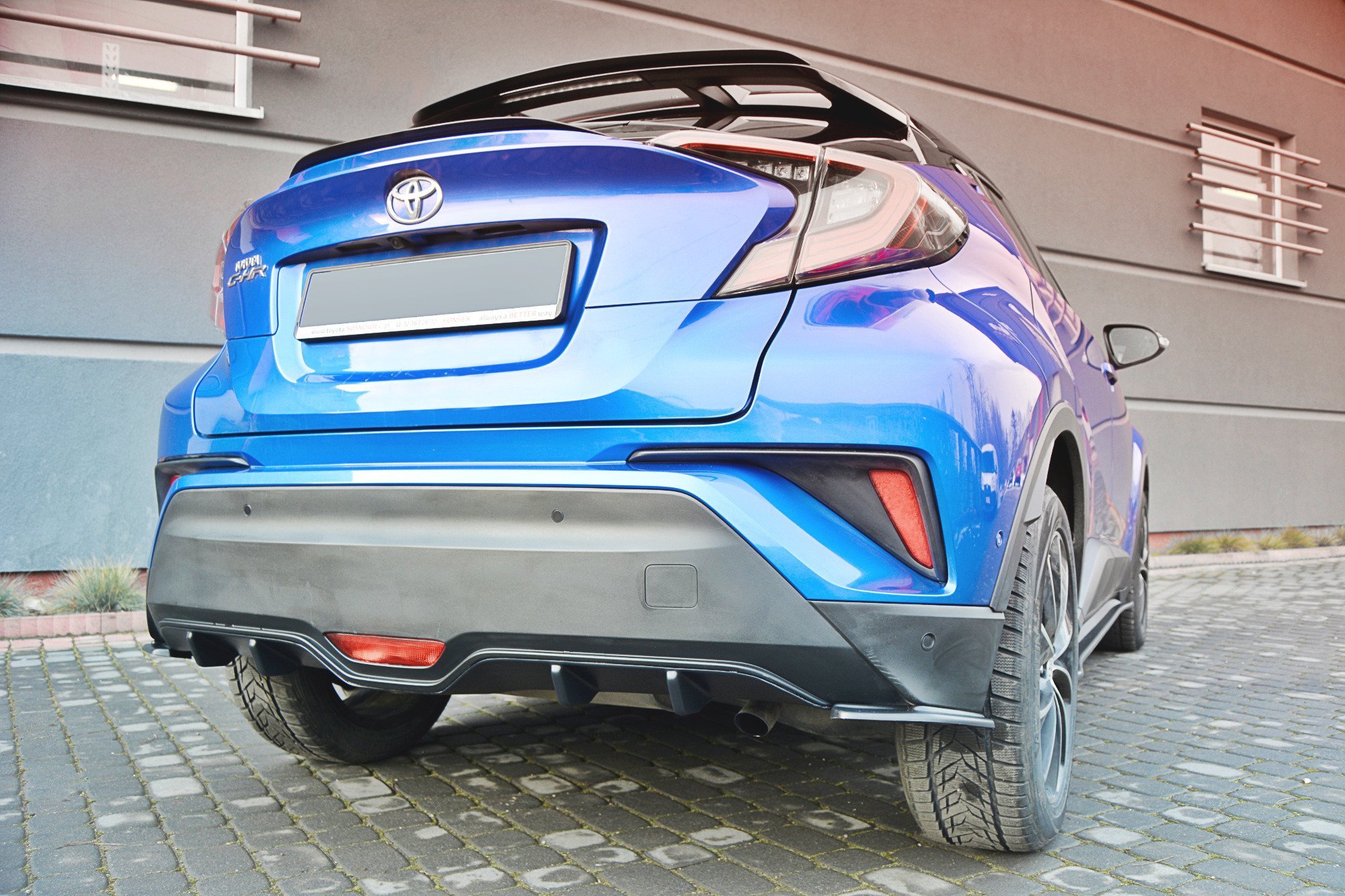 REAR VALANCE TOYOTA C-HR - Image 2