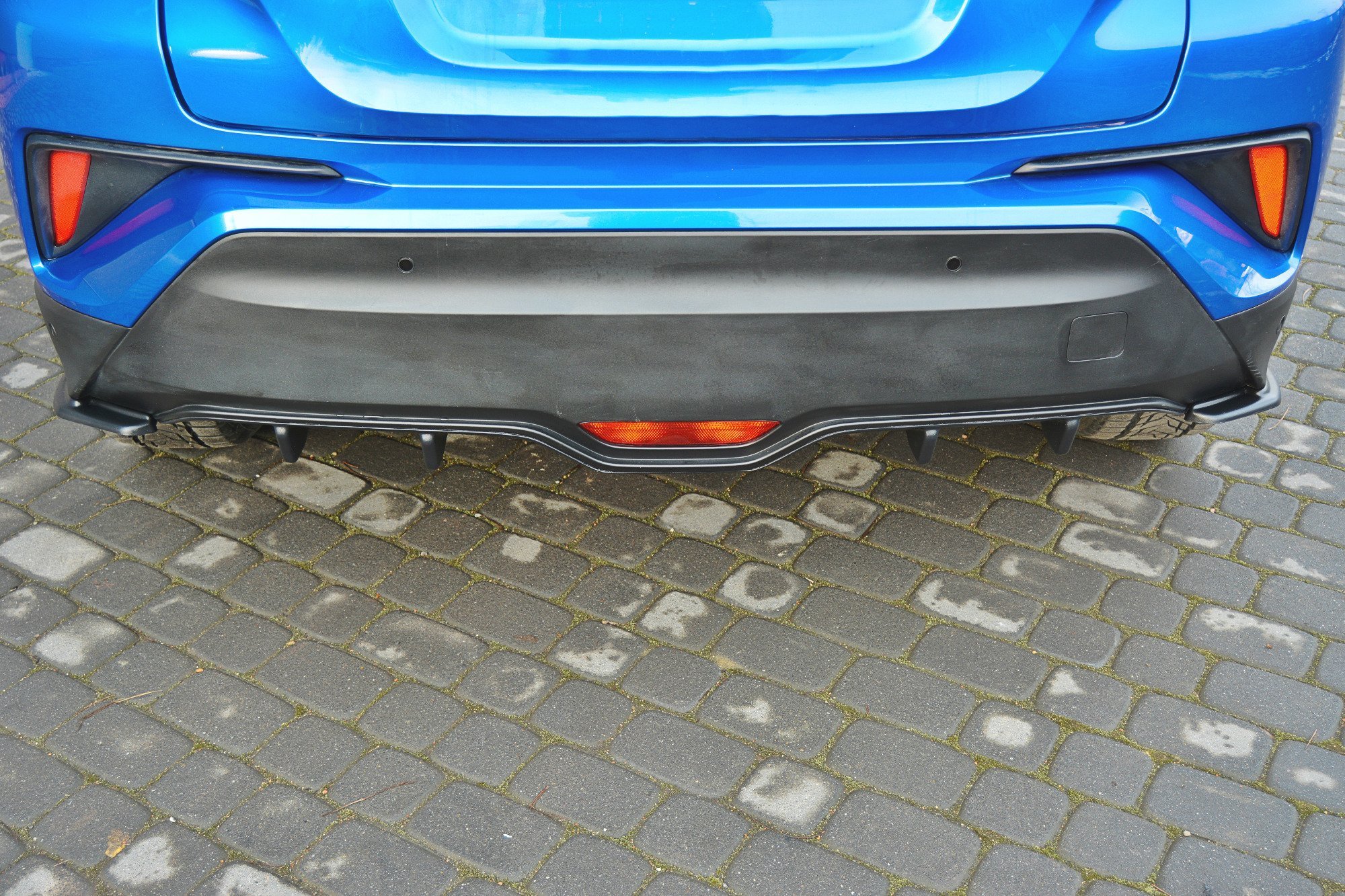 REAR VALANCE TOYOTA C-HR - Image 3