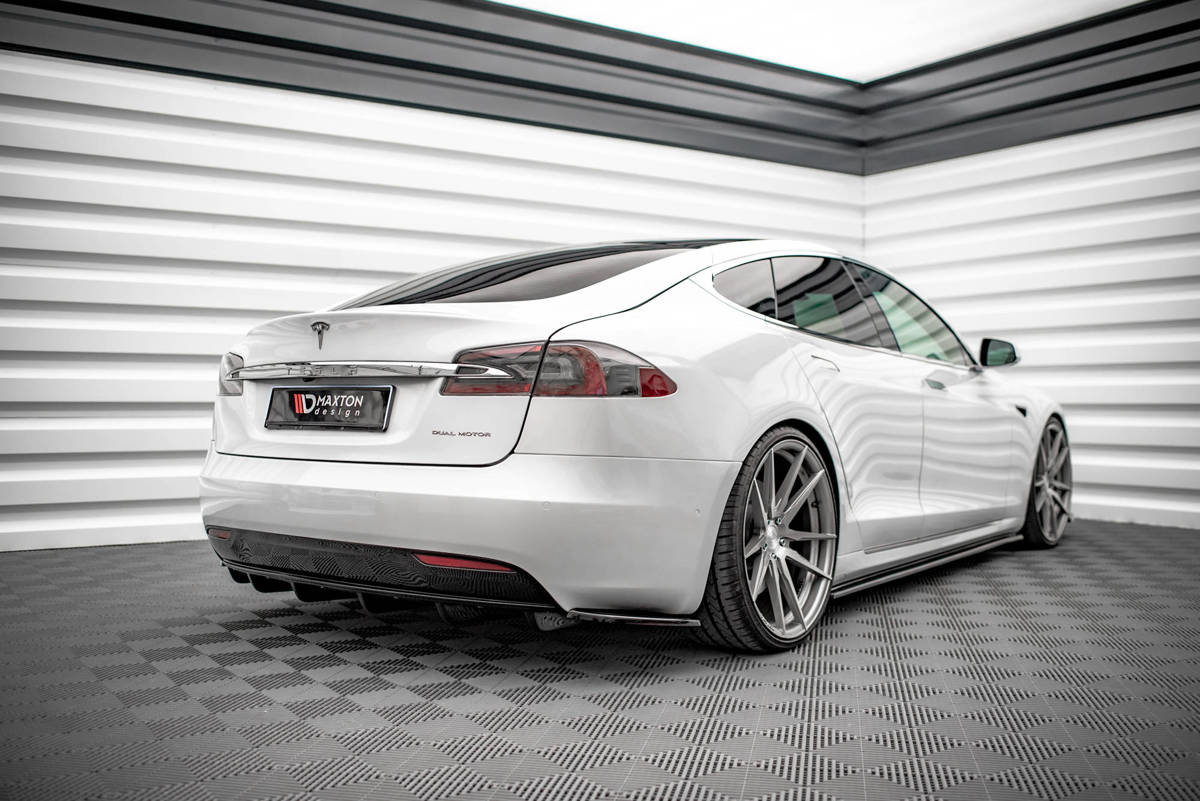 REAR VALANCE Tesla Model S Facelift - Image 2