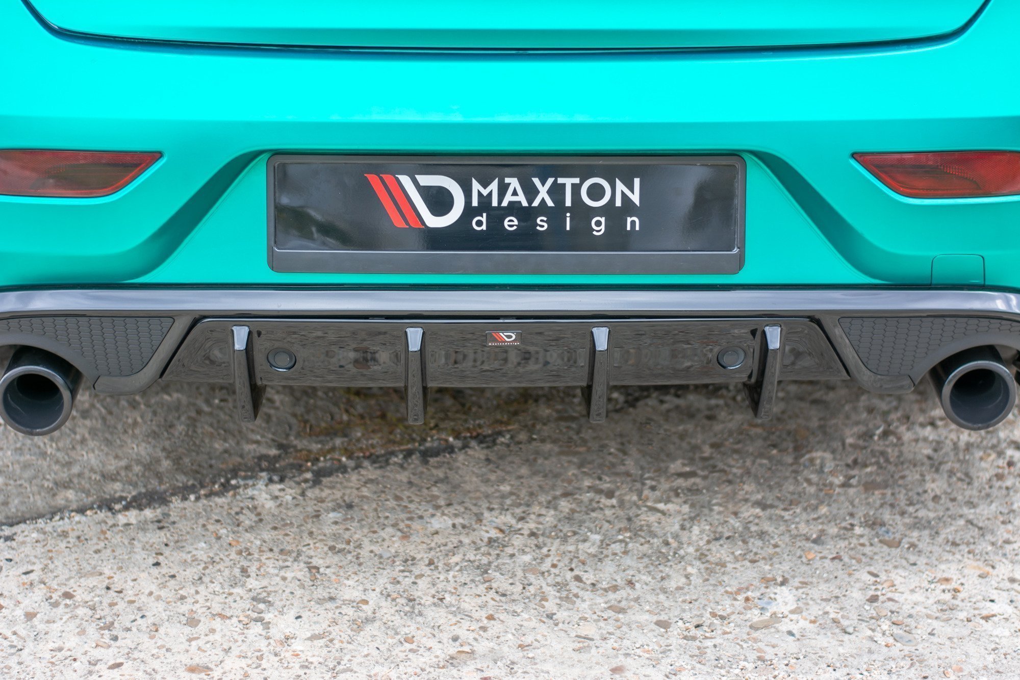 REAR VALANCE Volvo V40 R-design - Image 2
