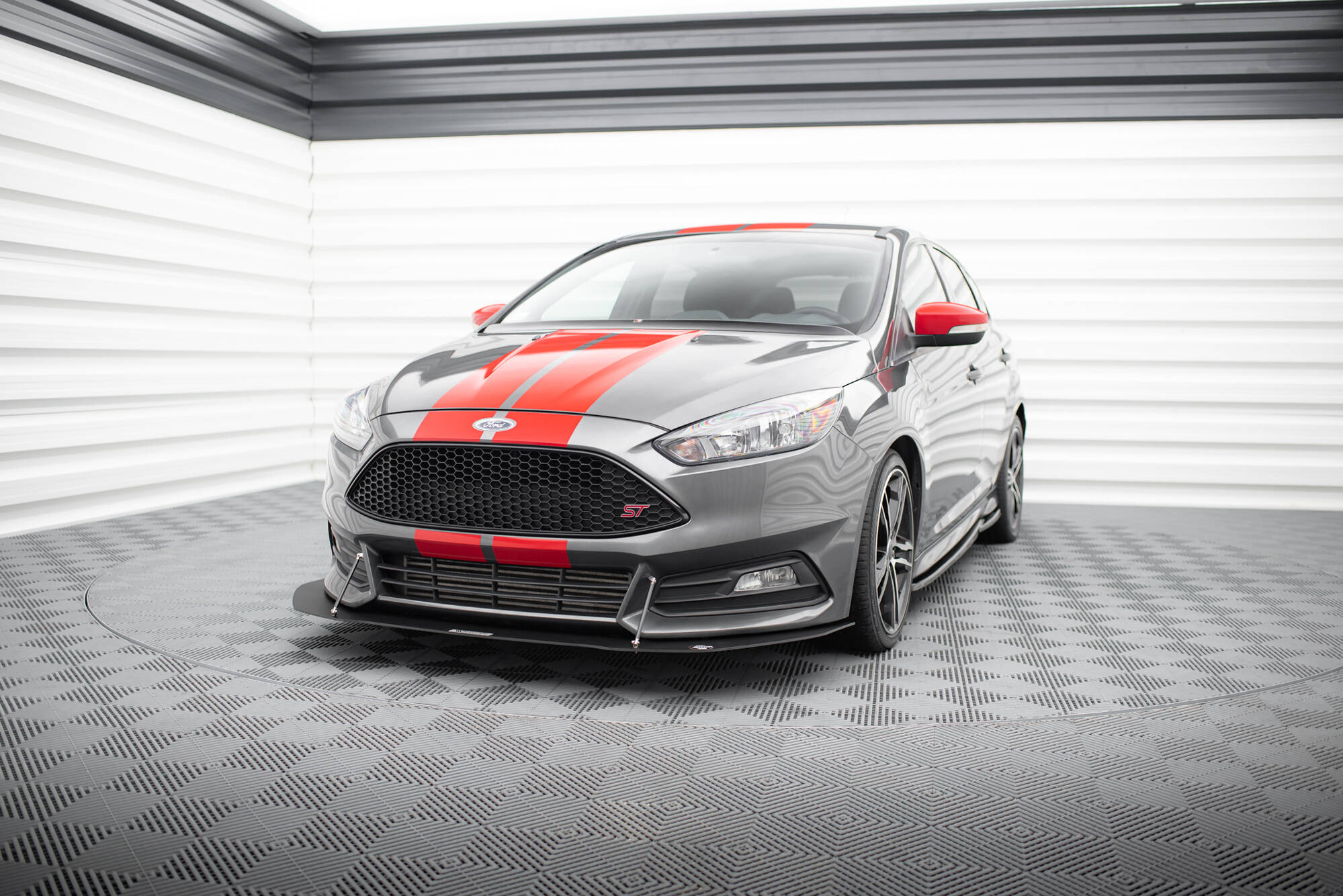 Racing Front Splitter V.1 Ford Focus ST Mk3 FL - Image 2