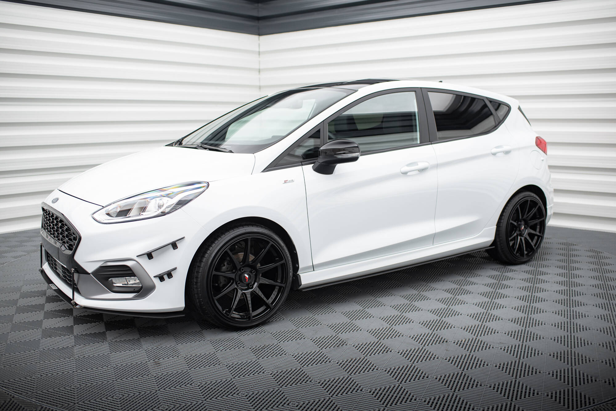 Racing Side Skirts Diffusers V.2 Ford Fiesta Mk8 ST / ST-Line - Image 2