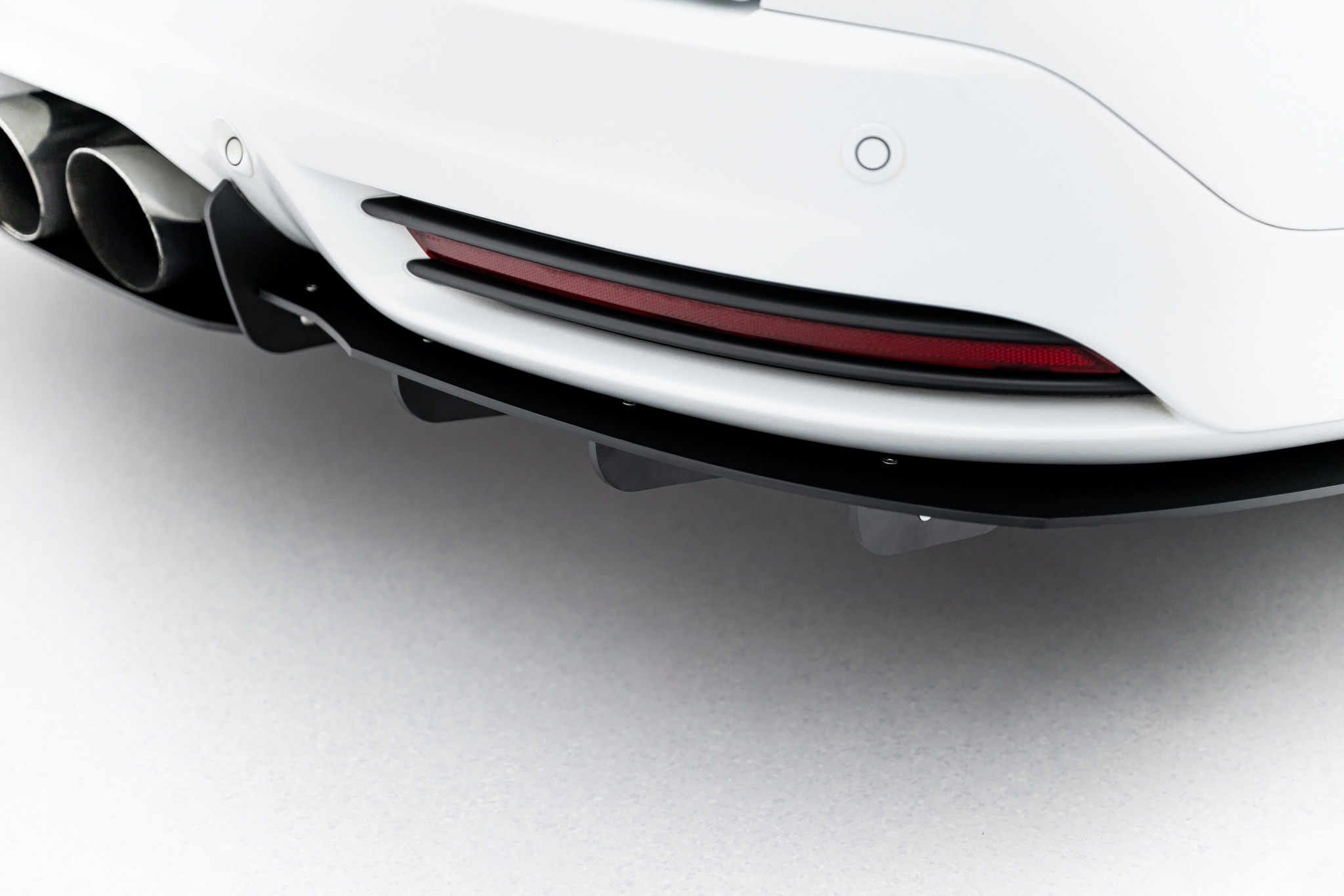 Rear Diffuser Ford Focus ST Mk3 Estate - Image 2