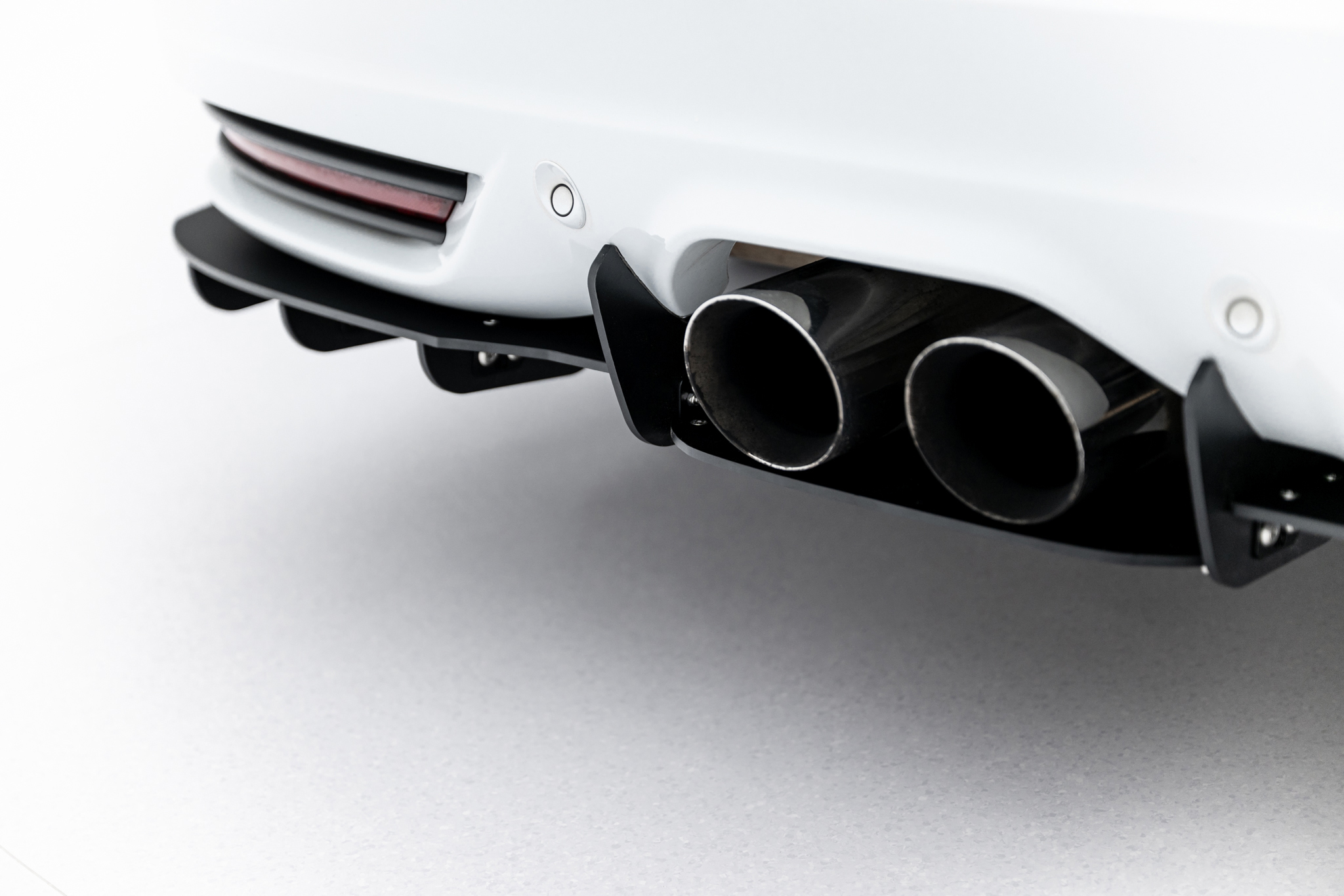 Rear Diffuser Ford Focus ST Mk3 Estate - Image 4
