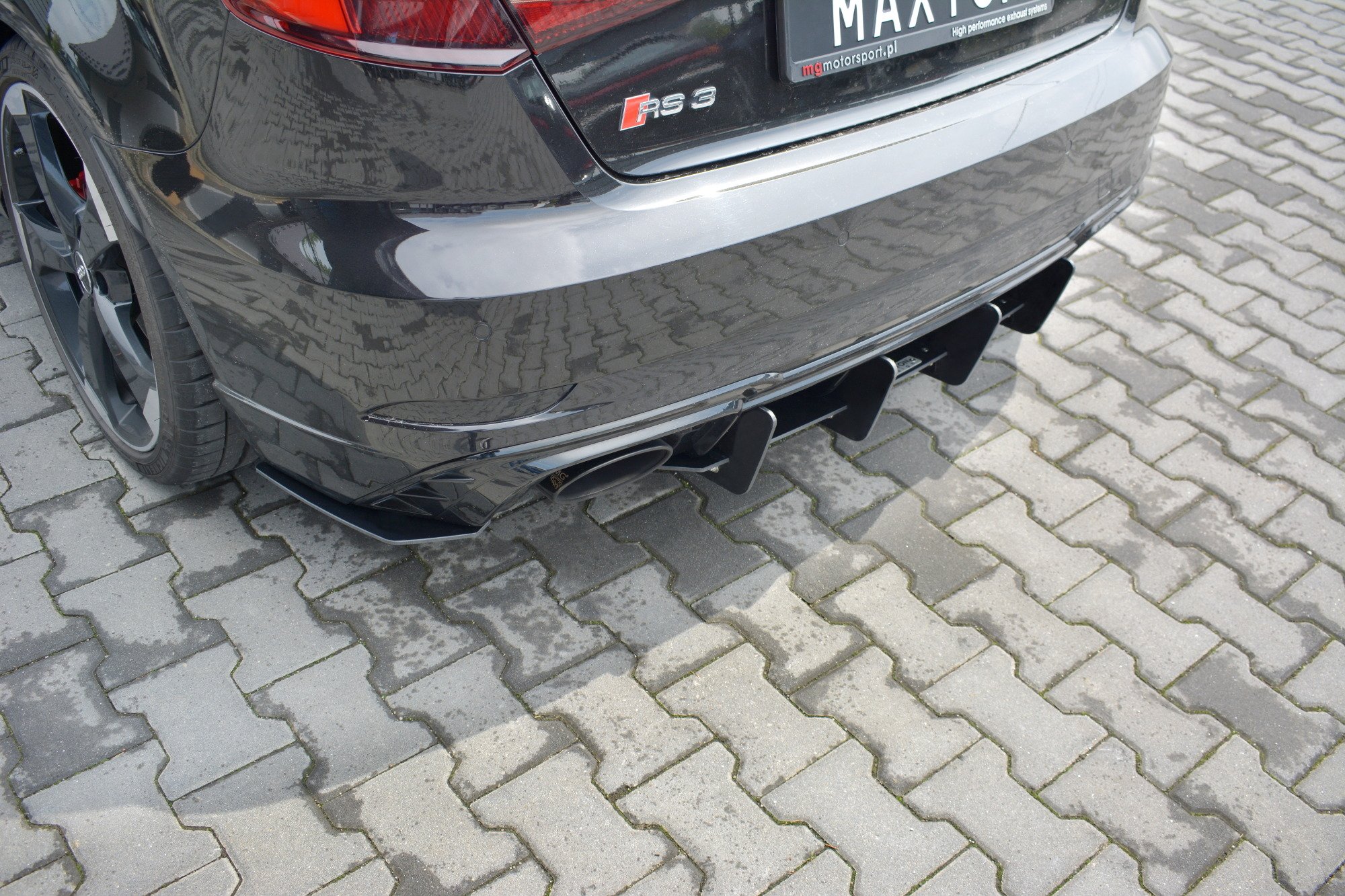 Rear Diffuser V.1 Audi RS3 8V FL Sportback - Image 2