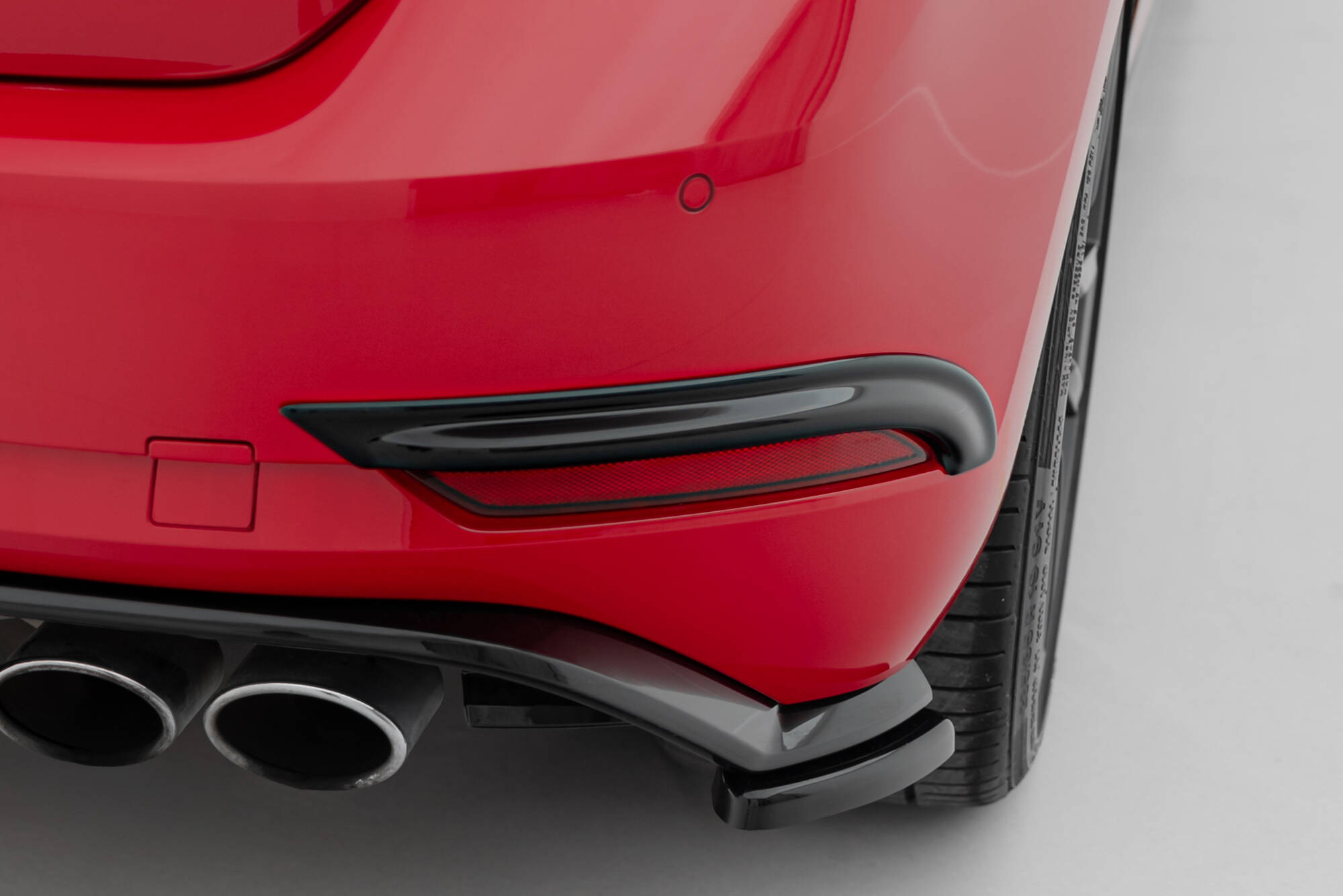 Rear Frames For Lights Volkswagen Golf R / R-Line Mk7 Facelift - Image 2