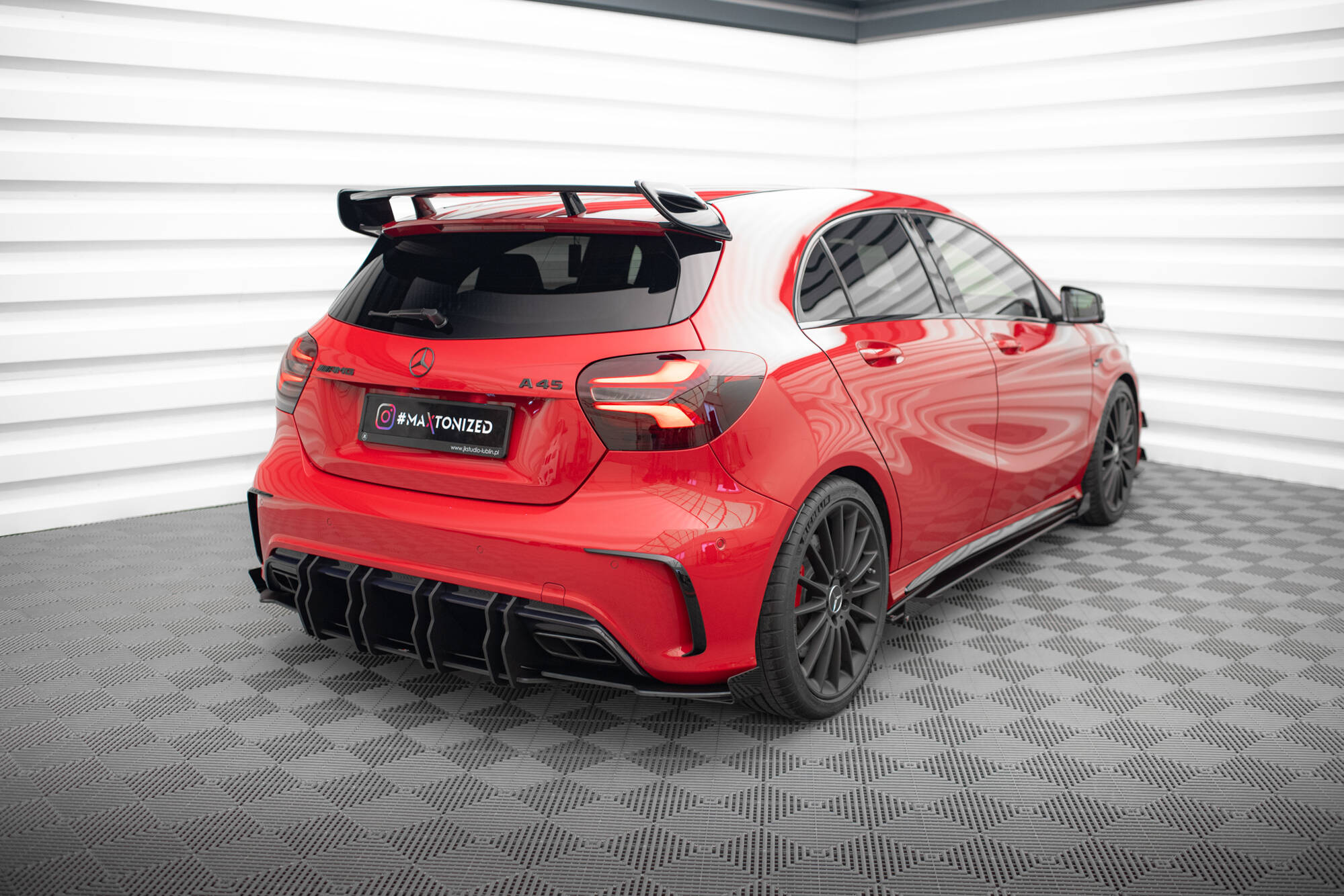 Rear Side Flaps Mercedes-Benz A 45 AMG W176 Facelift - Image 3