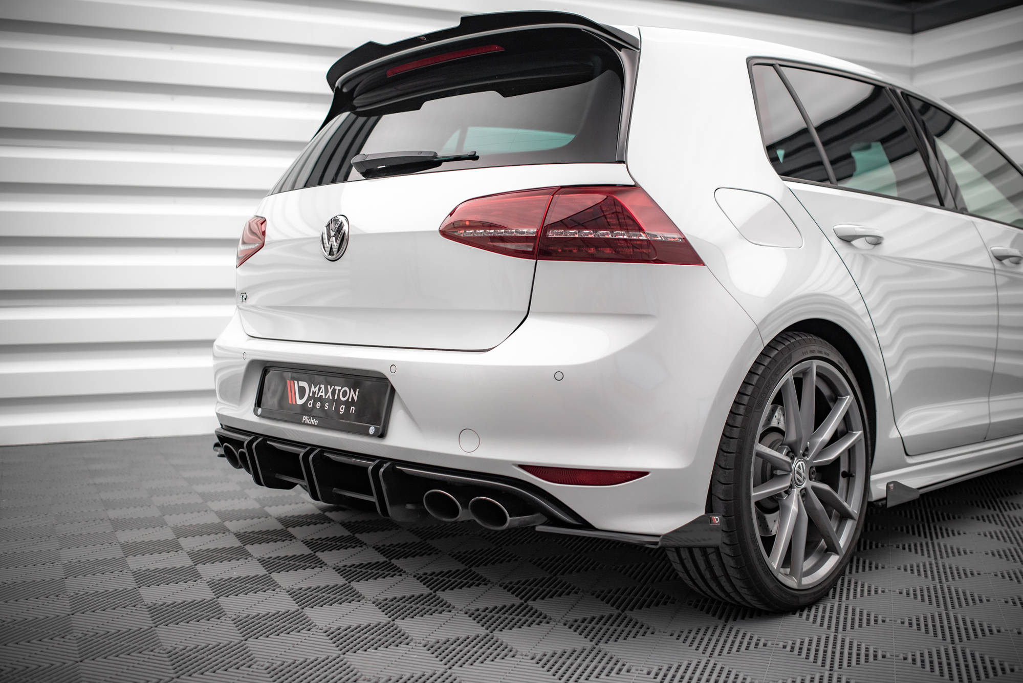 Rear Side Flaps Volkswagen Golf R Mk7 - Image 2