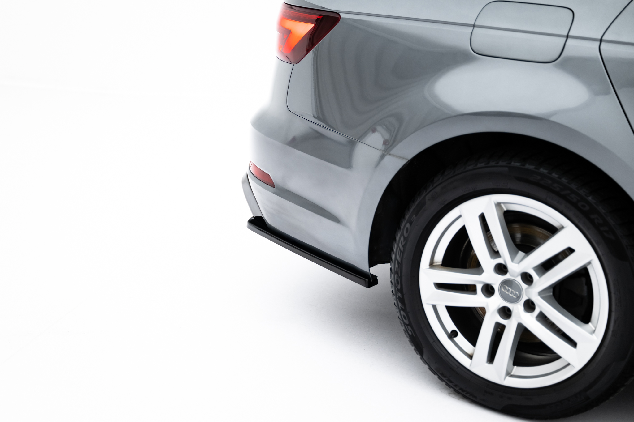 Rear Side Splitters Audi A4 / A4 S-Line / S4 Sedan / Avant B9 - Image 4