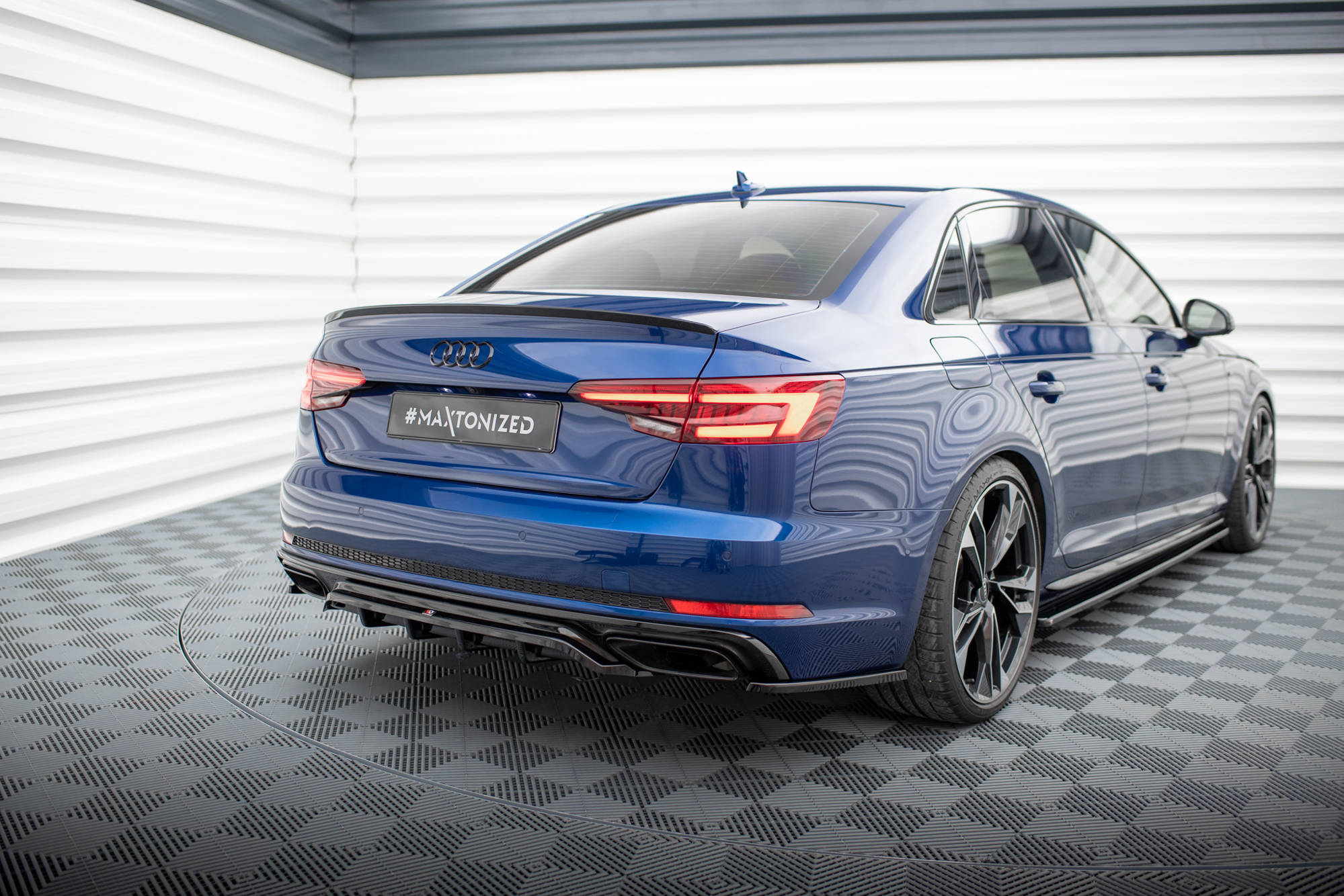 Rear Side Splitters Audi A4 Competition B9 - Image 3