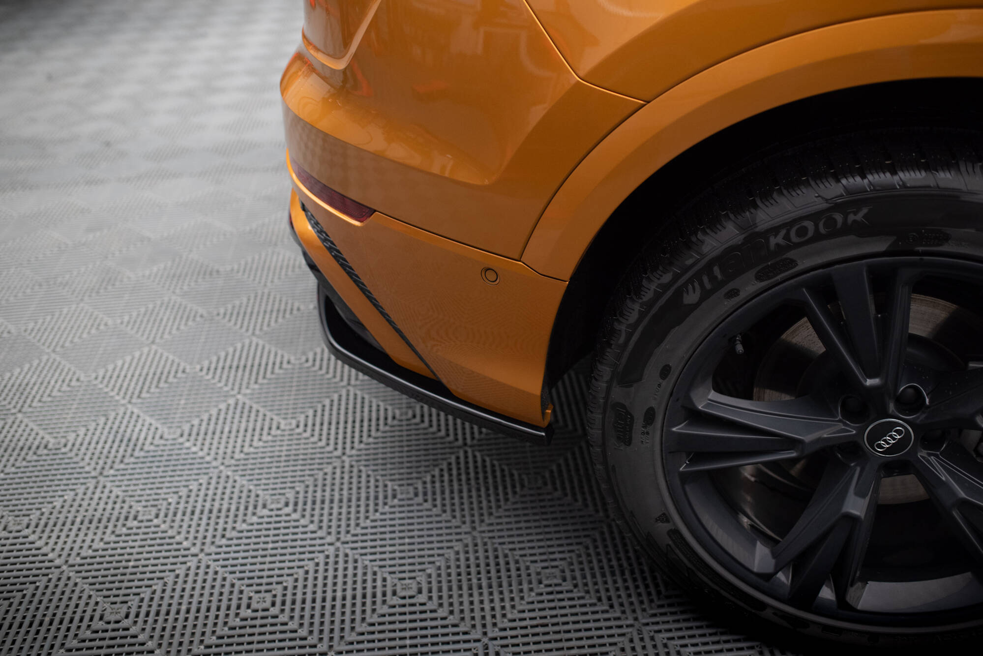 Rear Side Splitters Audi Q8 S-line Mk1 - Image 3