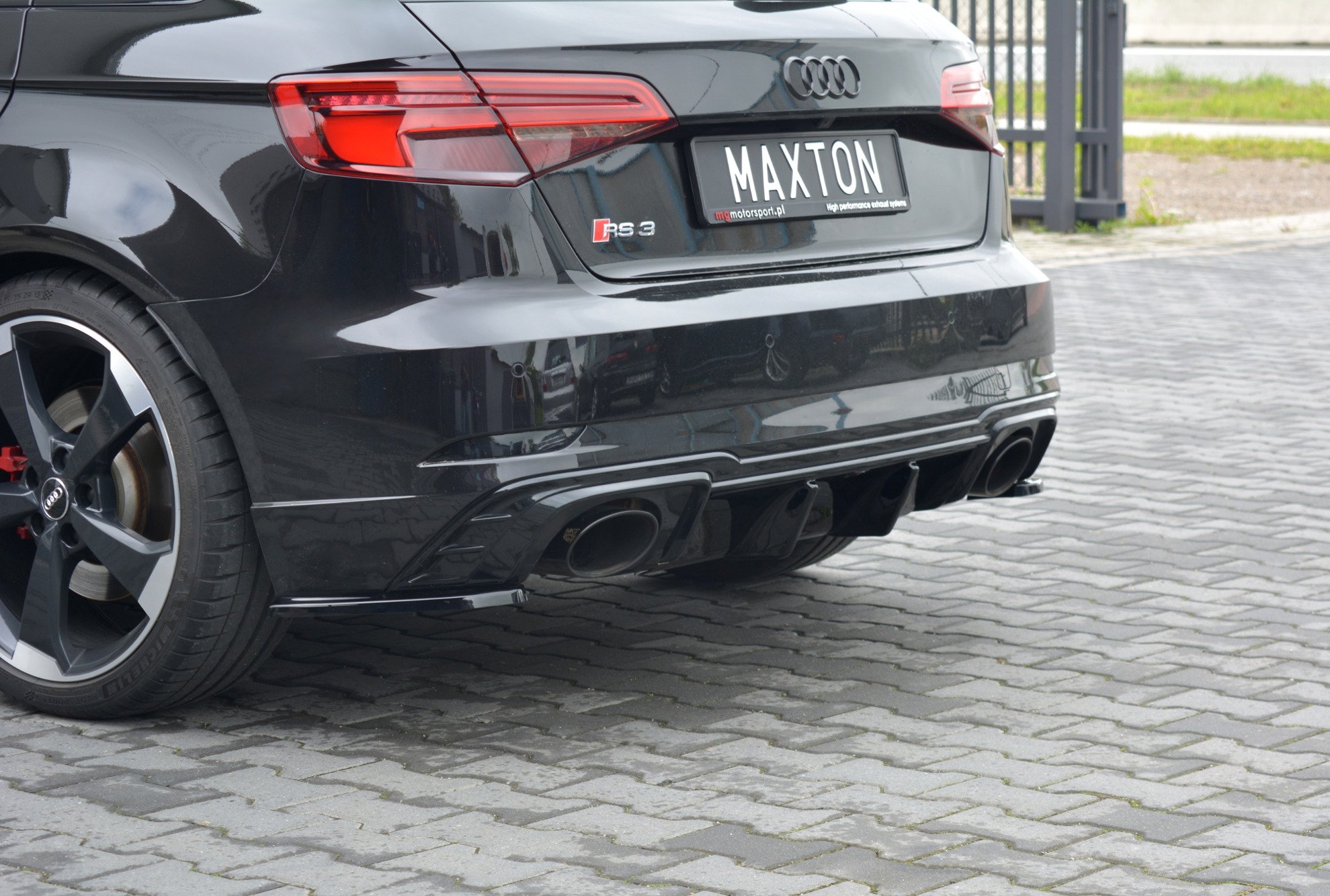 Rear Side Splitters Audi RS3 8V FL Sportback - Image 2