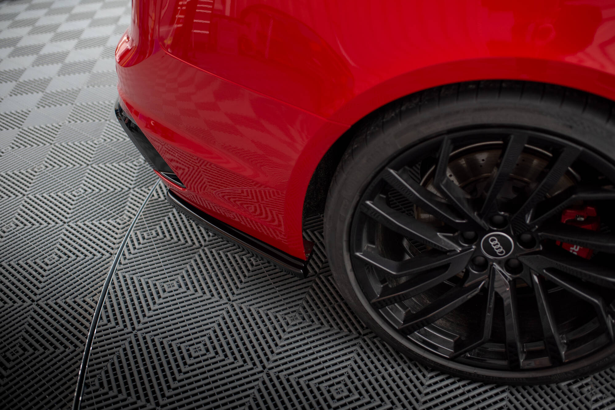 Rear Side Splitters Audi RS4 B9 / B9 Facelift - Image 2
