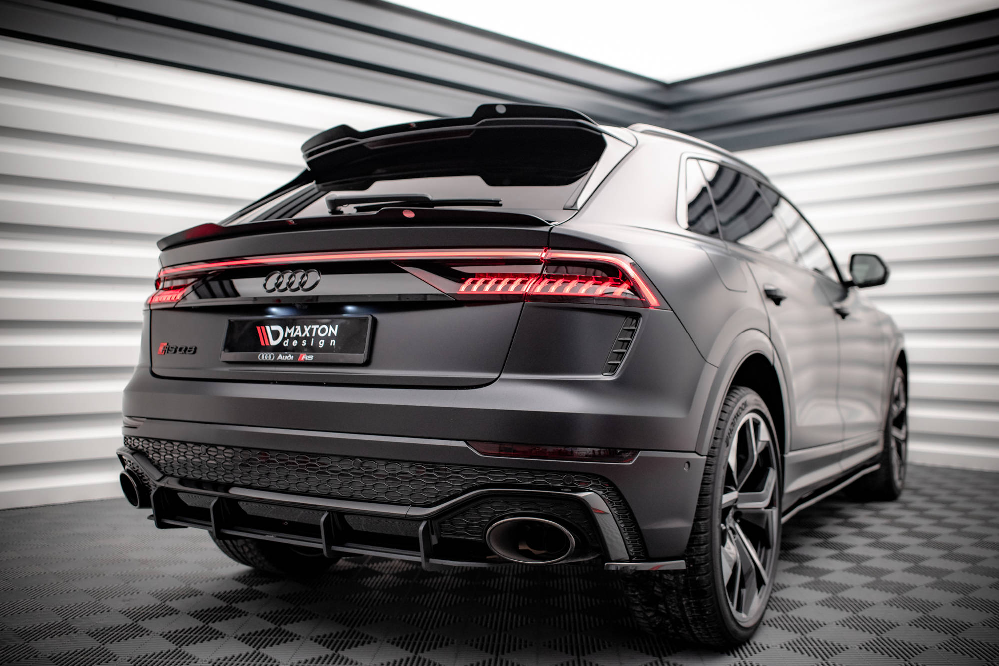 Rear Side Splitters Audi RSQ8 Mk1 - Image 2