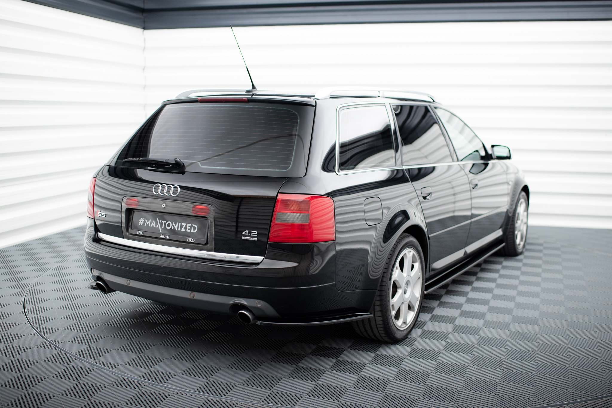 Rear Side Splitters Audi S6 C5 - Image 3