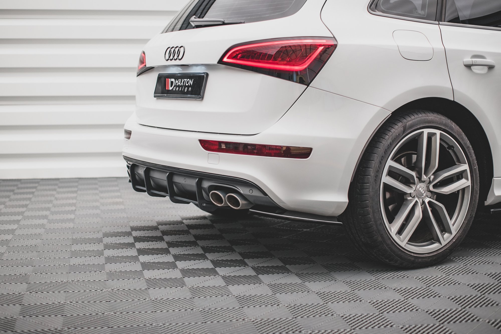Rear Side Splitters Audi SQ5 Mk1 (8R) - Image 2