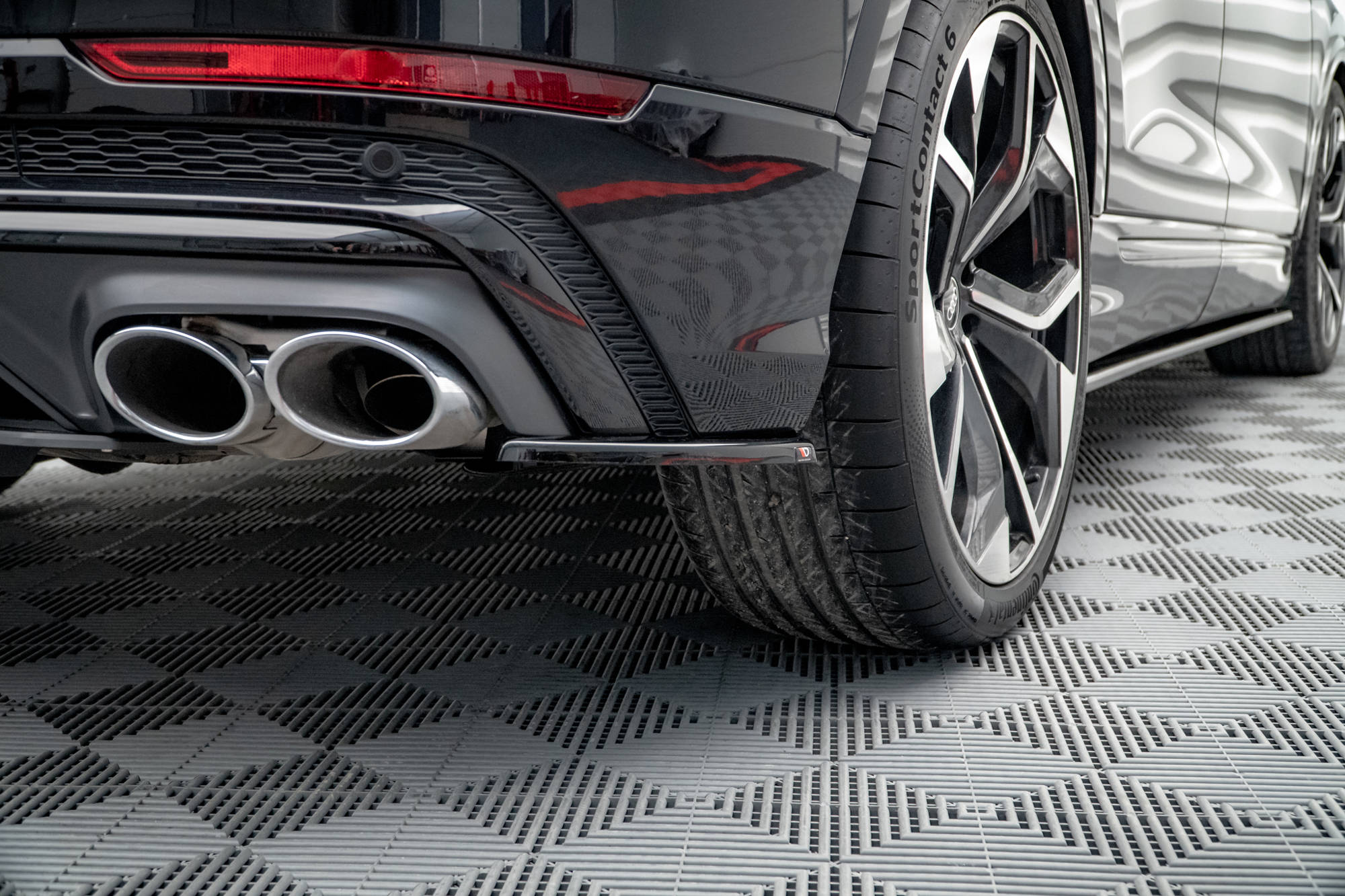Rear Side Splitters Audi SQ8 Mk1 - Image 2