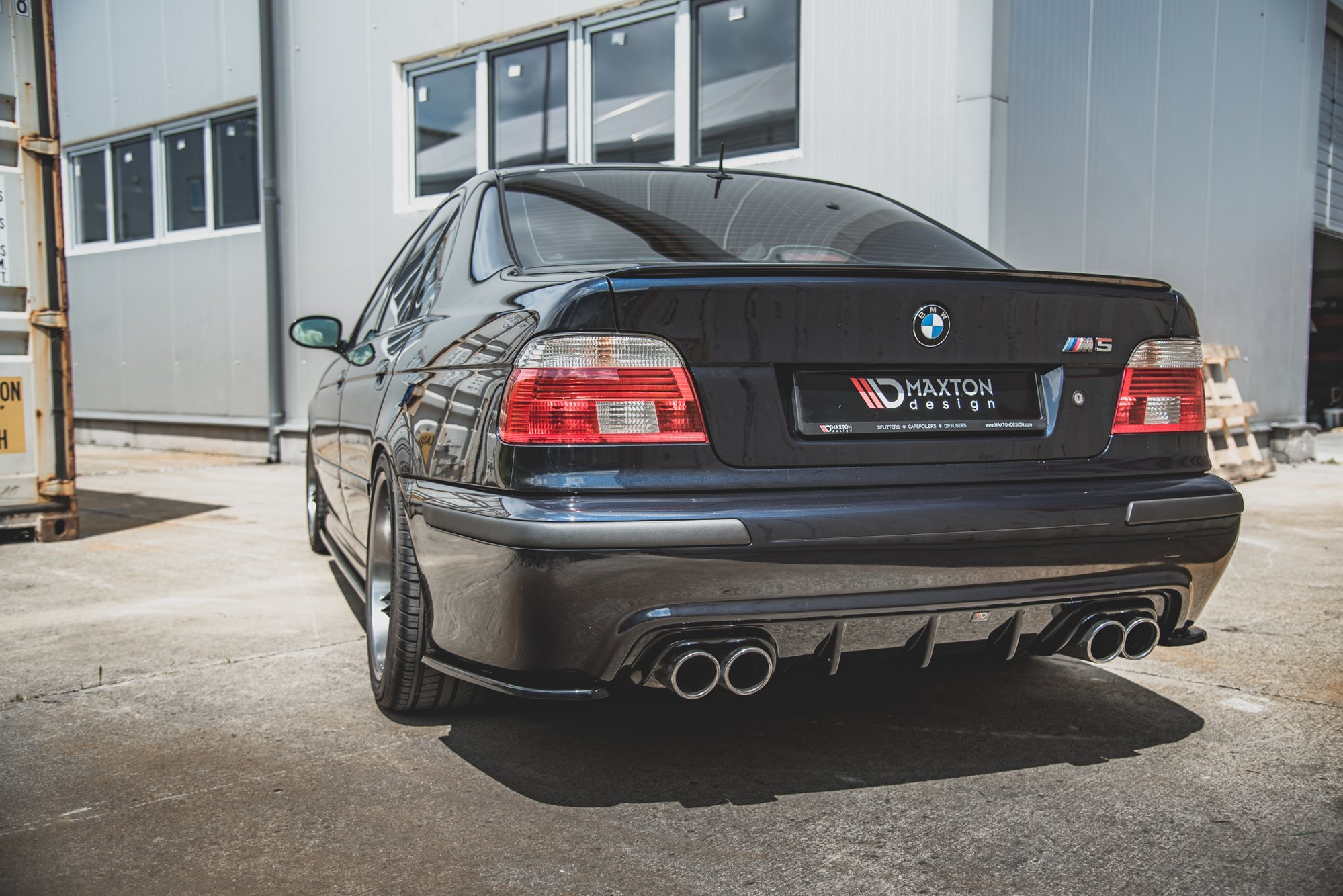 Rear Side Splitters BMW M5 / 5 M-Pack E39 - Image 5