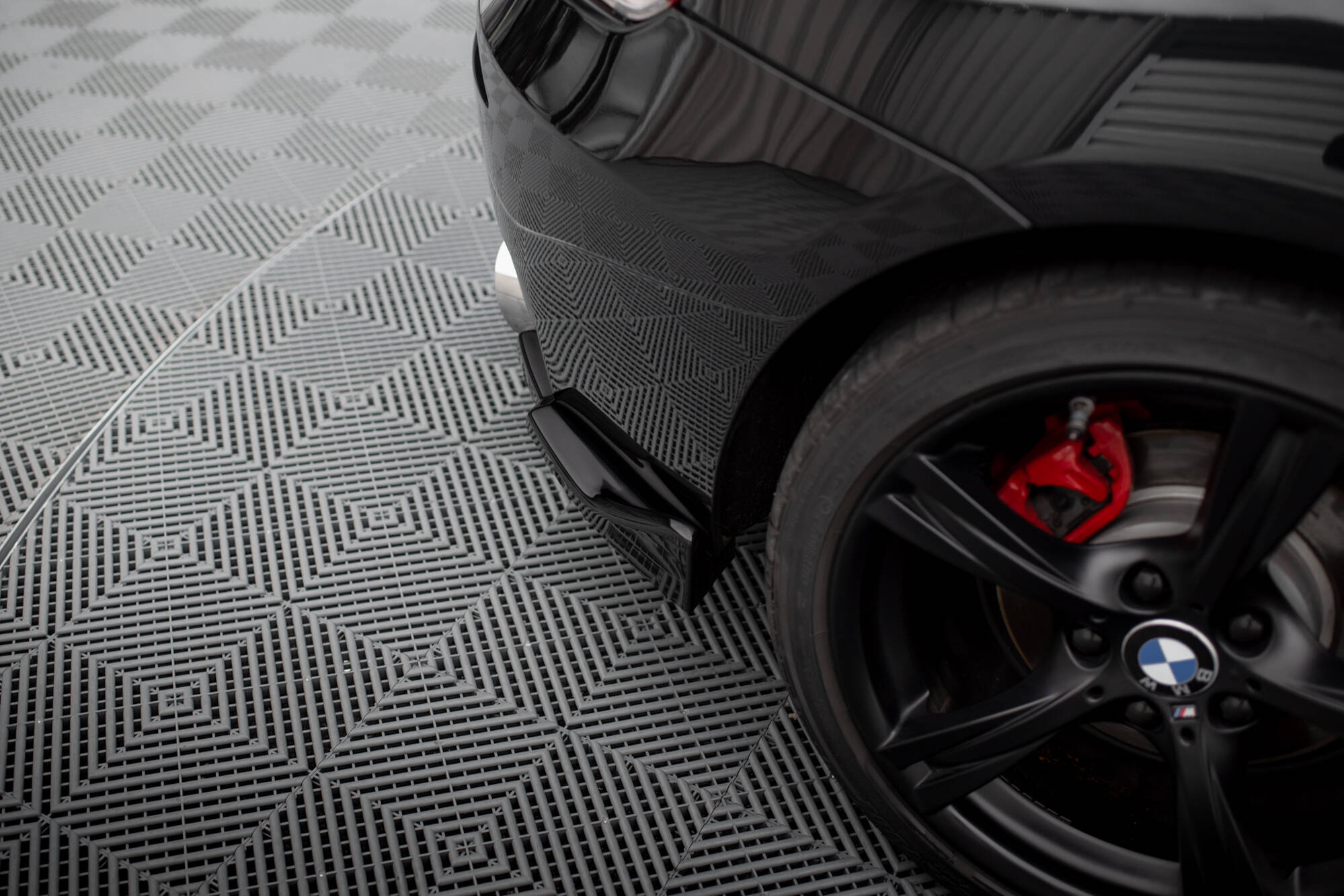 Rear Side Splitters BMW Z4 M-Pack E89 Facelift - Image 3