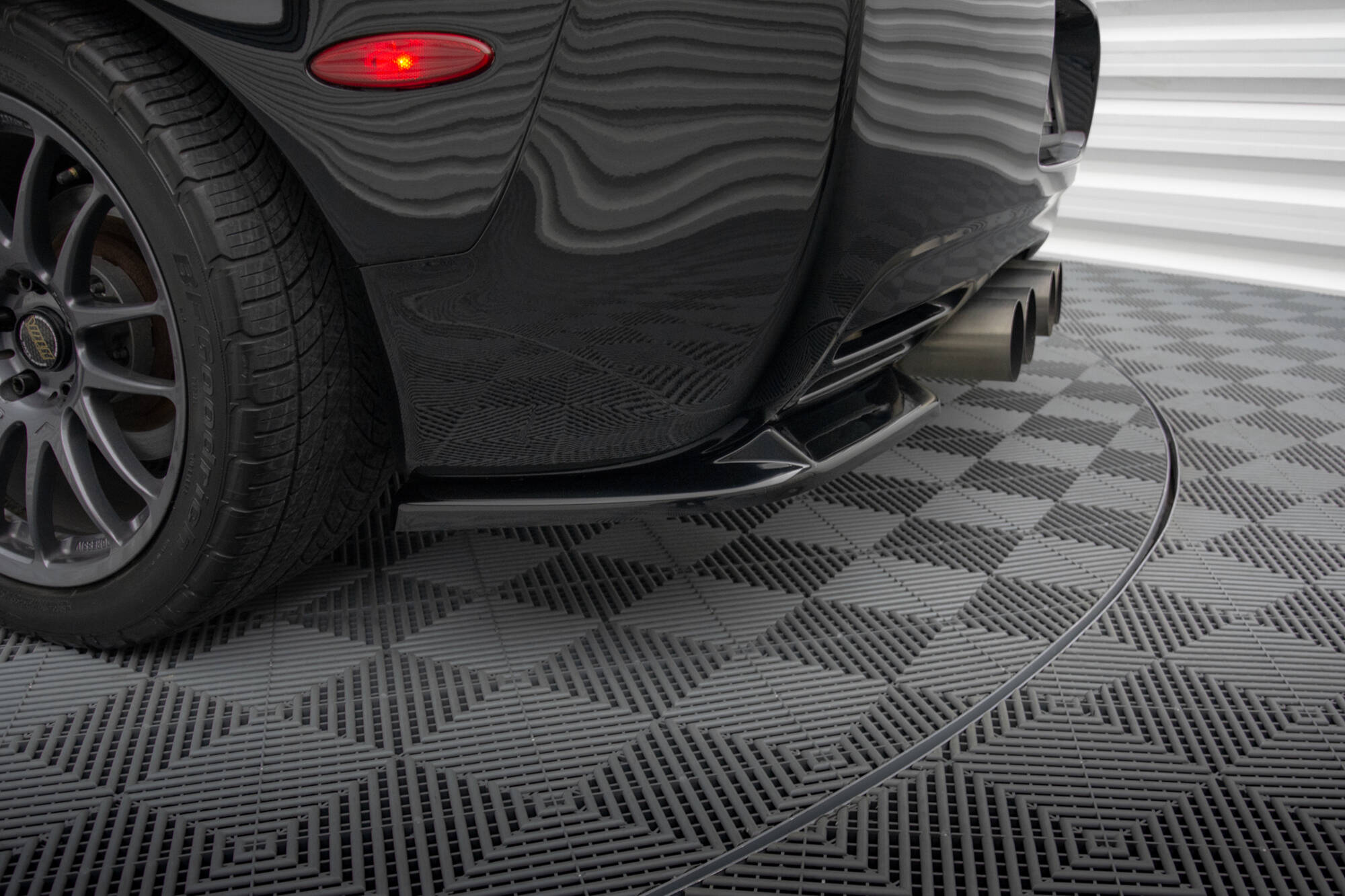 Rear Side Splitters Chevrolet Corvette C5 - Image 2