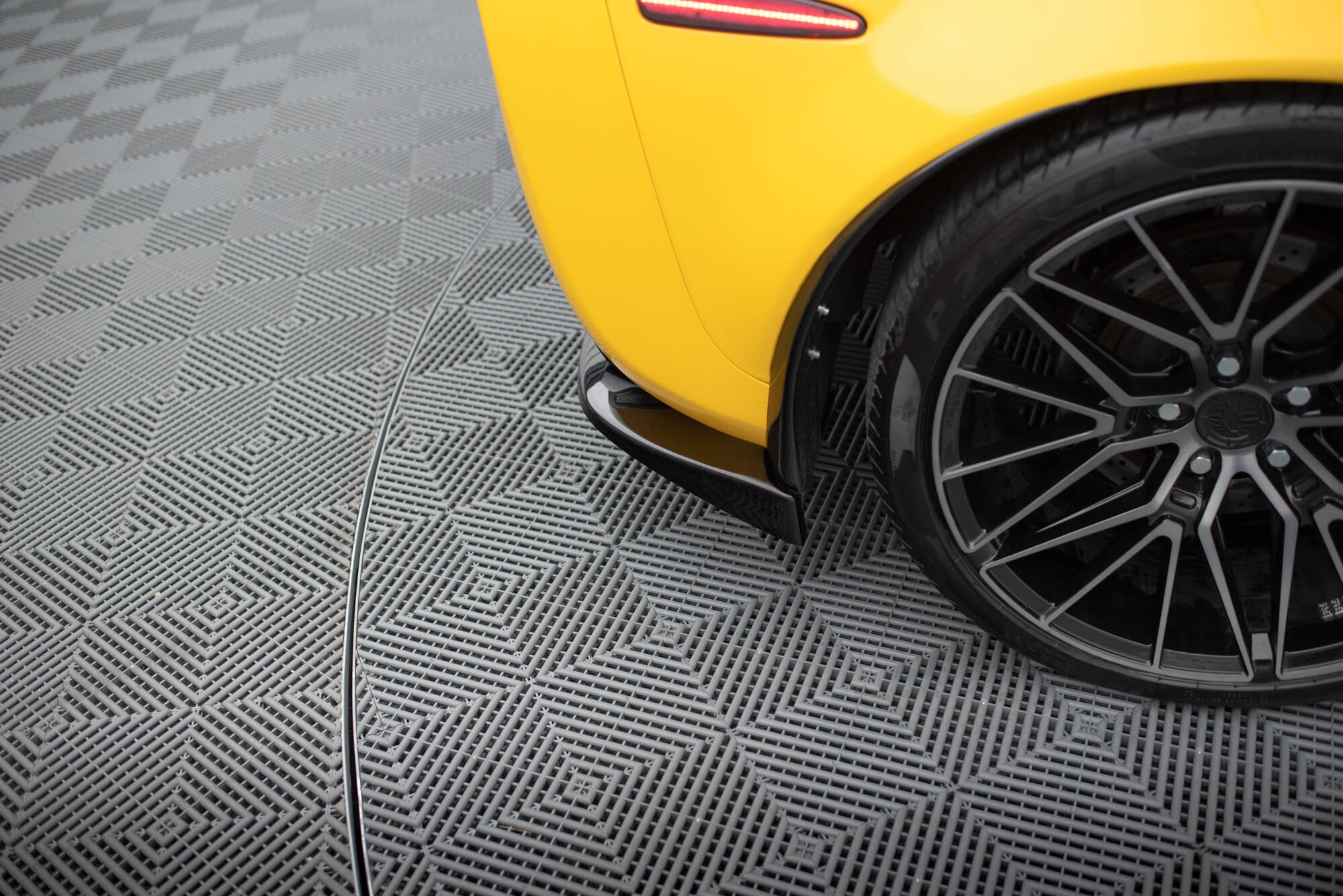 Rear Side Splitters Chevrolet Corvette Widebody C6 - Image 4
