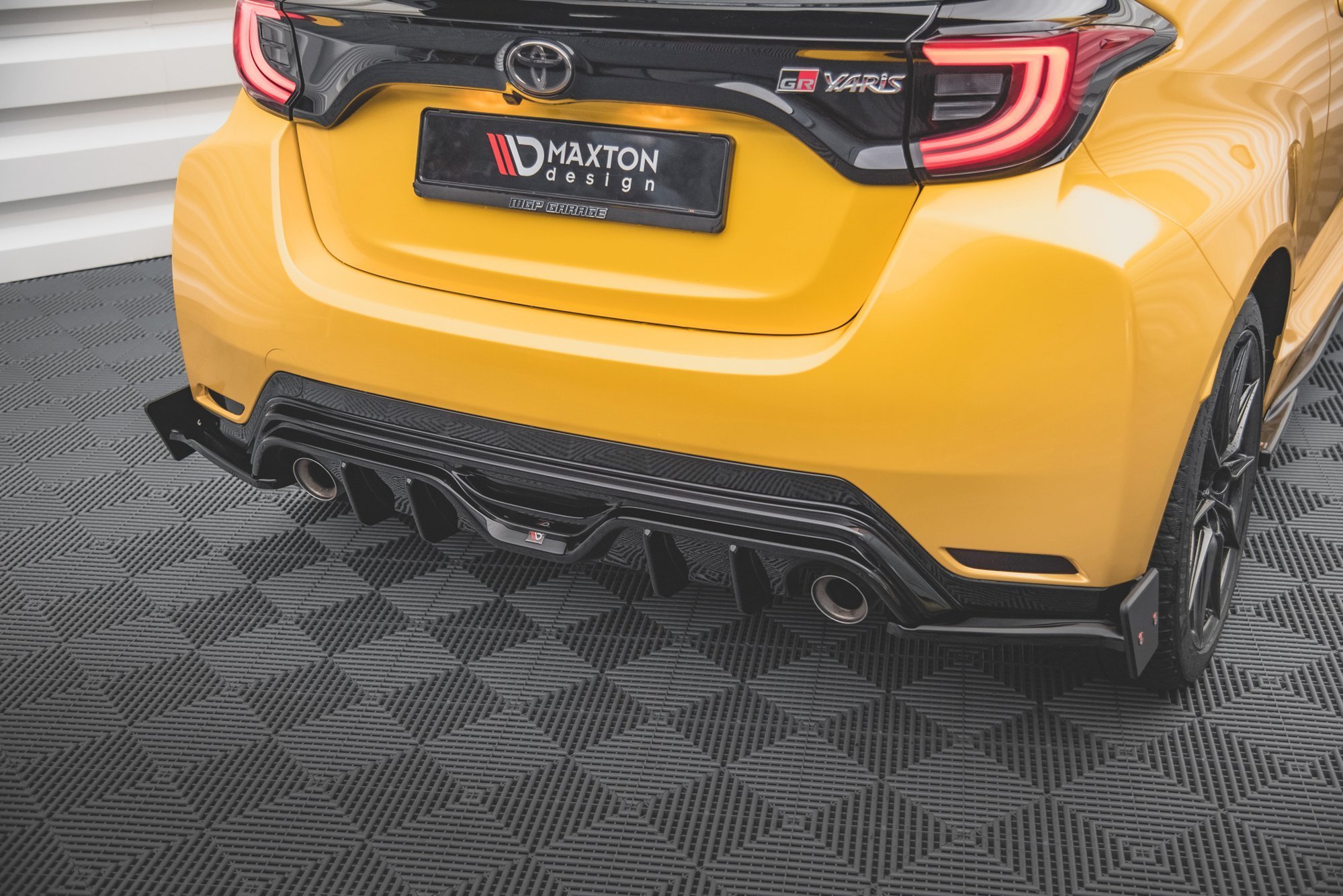 Rear Side Splitters + Flaps V.4 Toyota GR Yaris Mk4 - Image 3