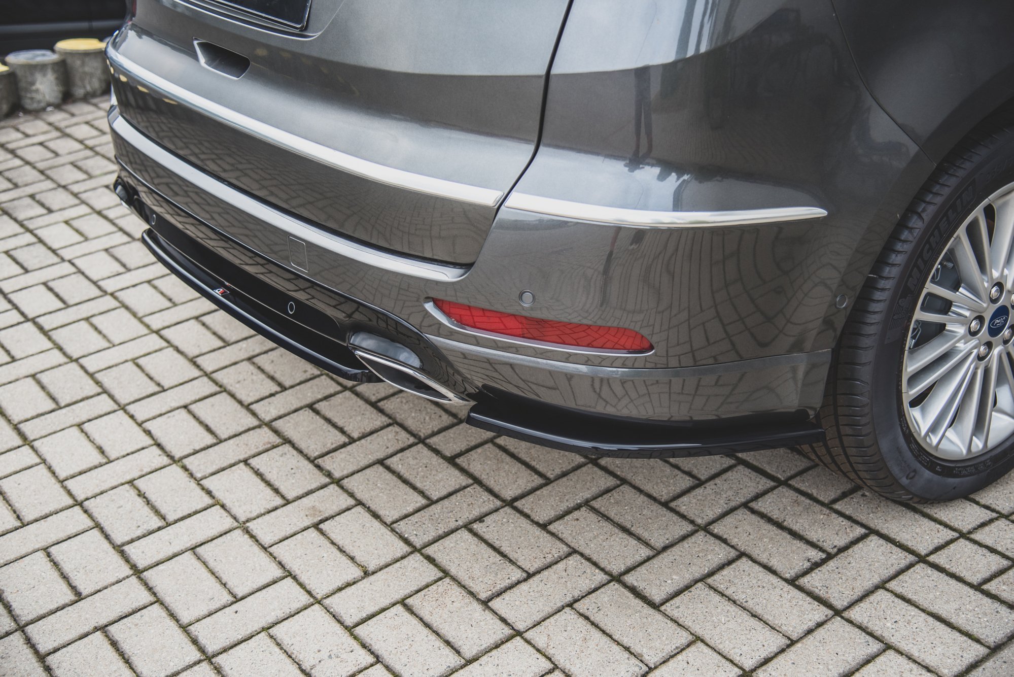 Rear Side Splitters Ford S-Max Vignale Mk2 Facelift - Image 2