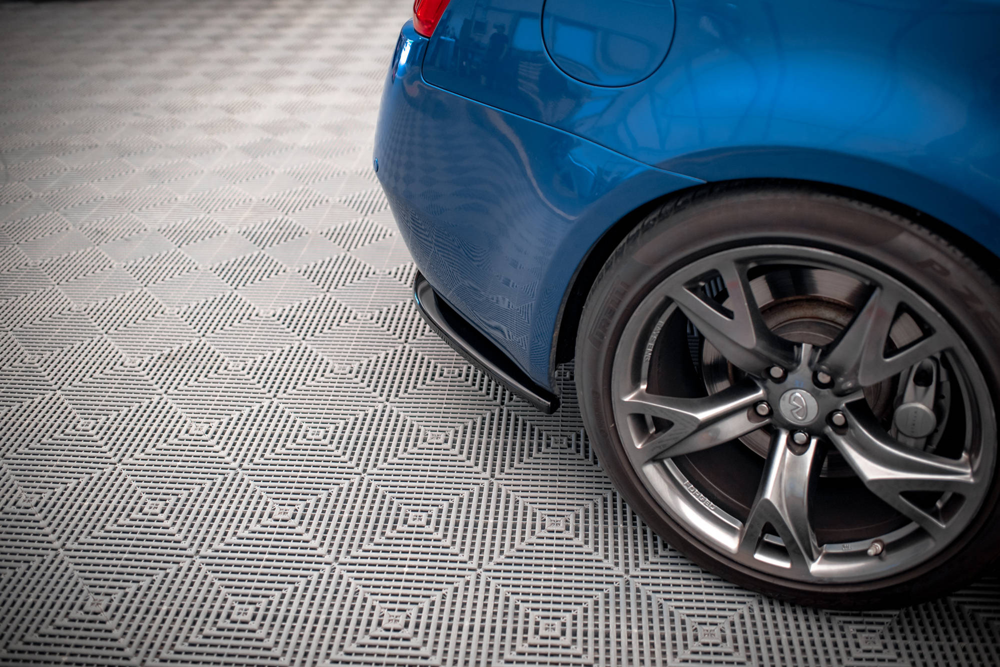 Rear Side Splitters Infiniti G37 Coupe - Image 2