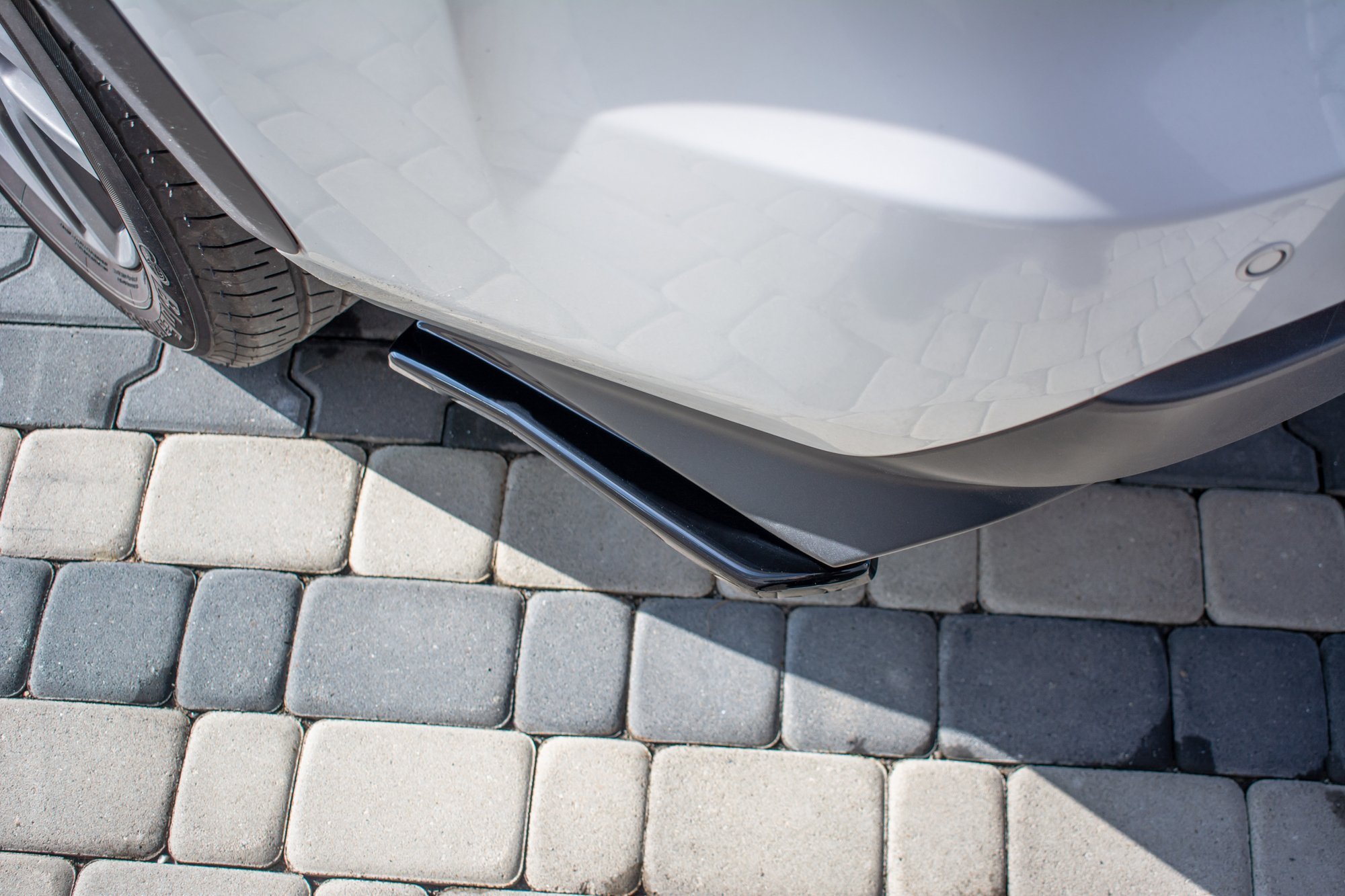 Rear Side Splitters Lexus NX Facelift - Image 3