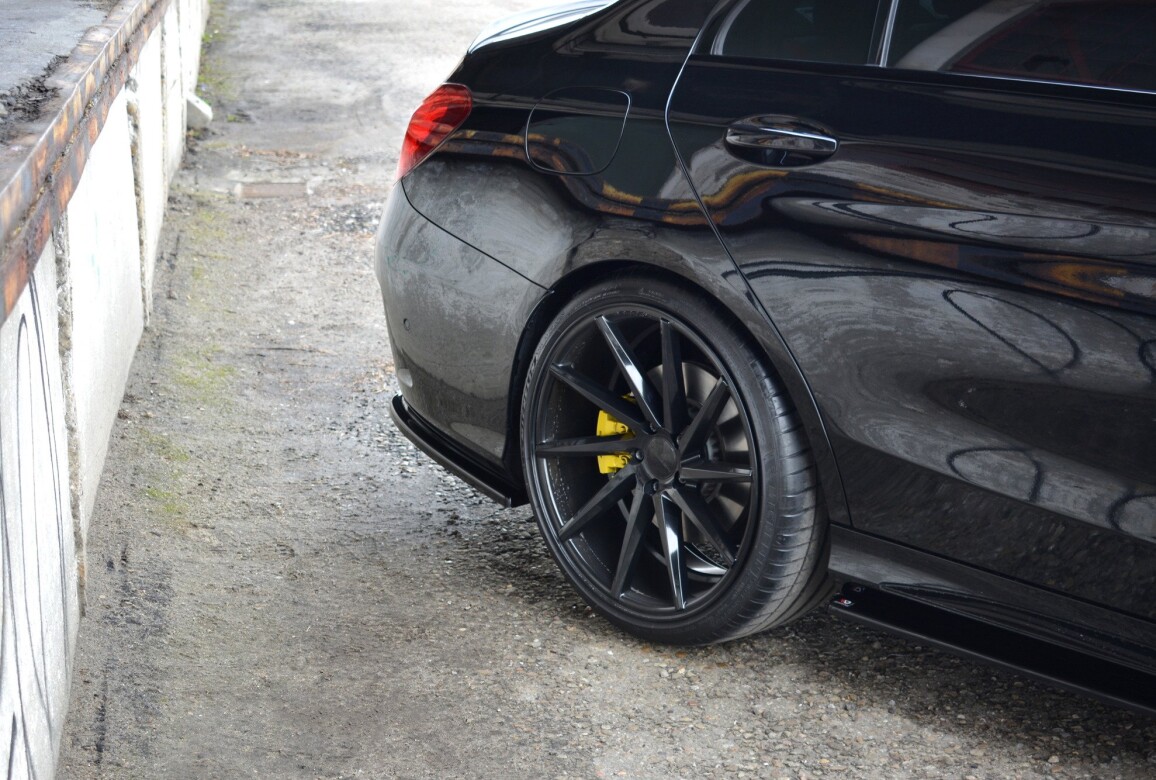 Rear Side Splitters Mercedes-AMG C 43 W205 - Image 2