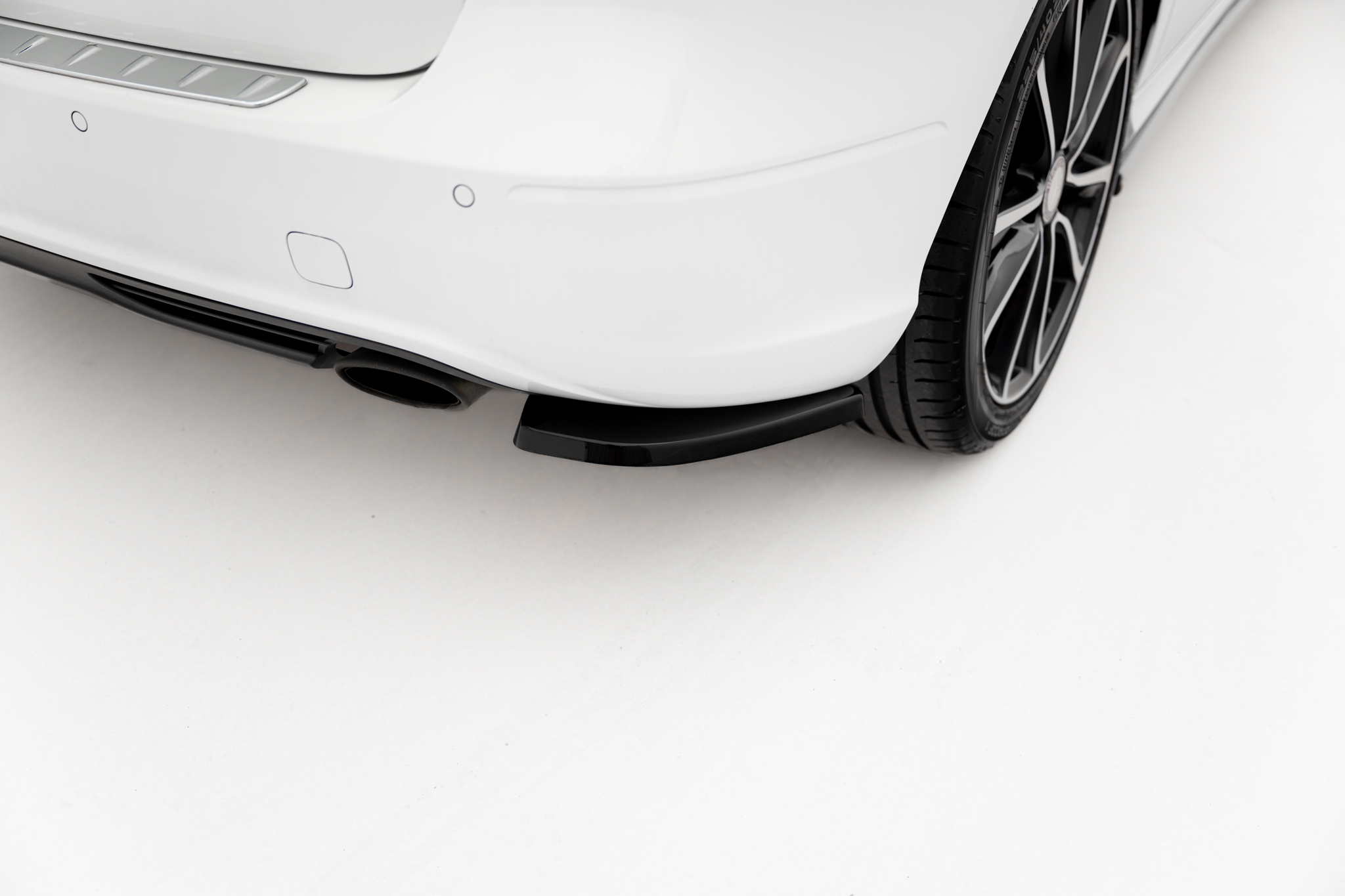 Rear Side Splitters Mercedes-Benz B W246 - Image 2