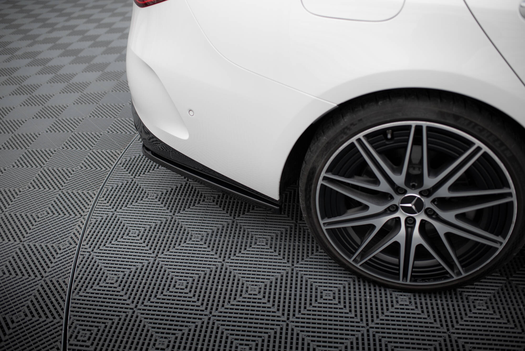 Rear Side Splitters Mercedes-Benz C AMG-Line / 43 AMG W206 - Image 2