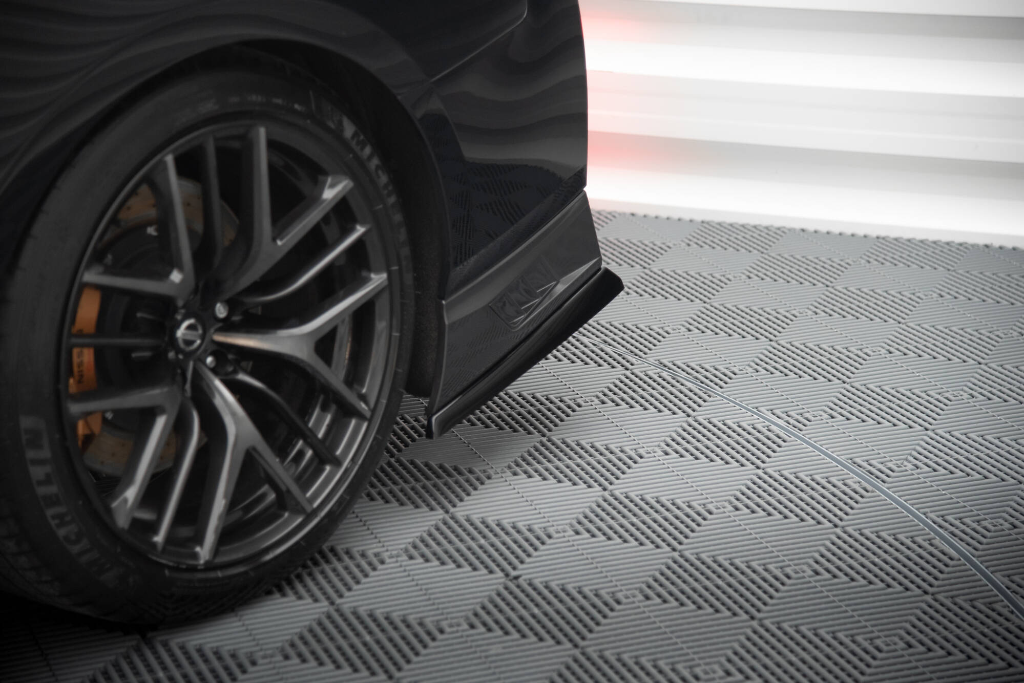 Rear Side Splitters Nissan GTR R35 Facelift - Image 3