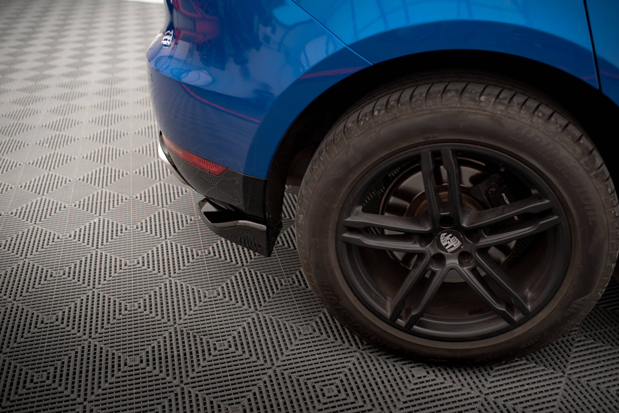 Rear Side Splitters Porsche Macan Mk1 - Image 3