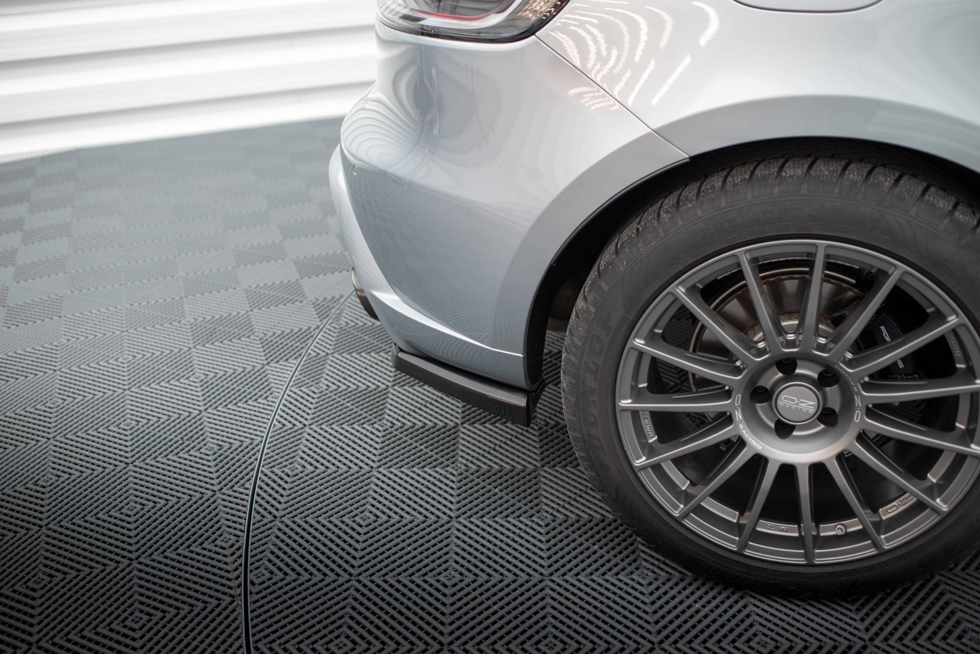 Rear Side Splitters Porsche Macan Mk1 Facelift 2 - Image 2