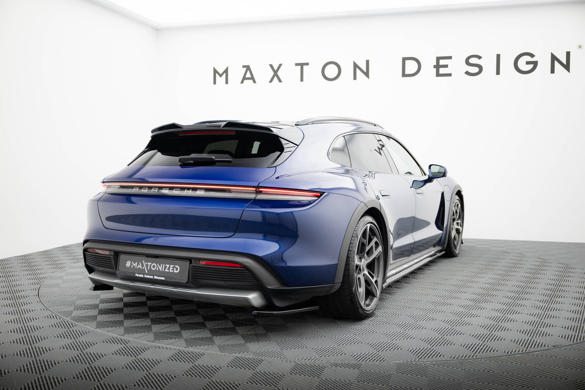 Rear Side Splitters Porsche Taycan Cross Turismo 4S - Image 2