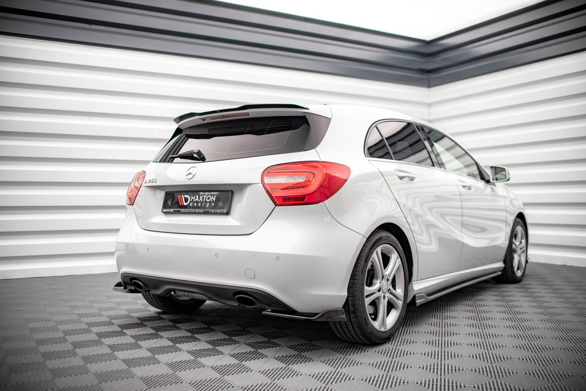 Rear Side Splitters V.1 Mercedes-Benz A W176 - Image 3