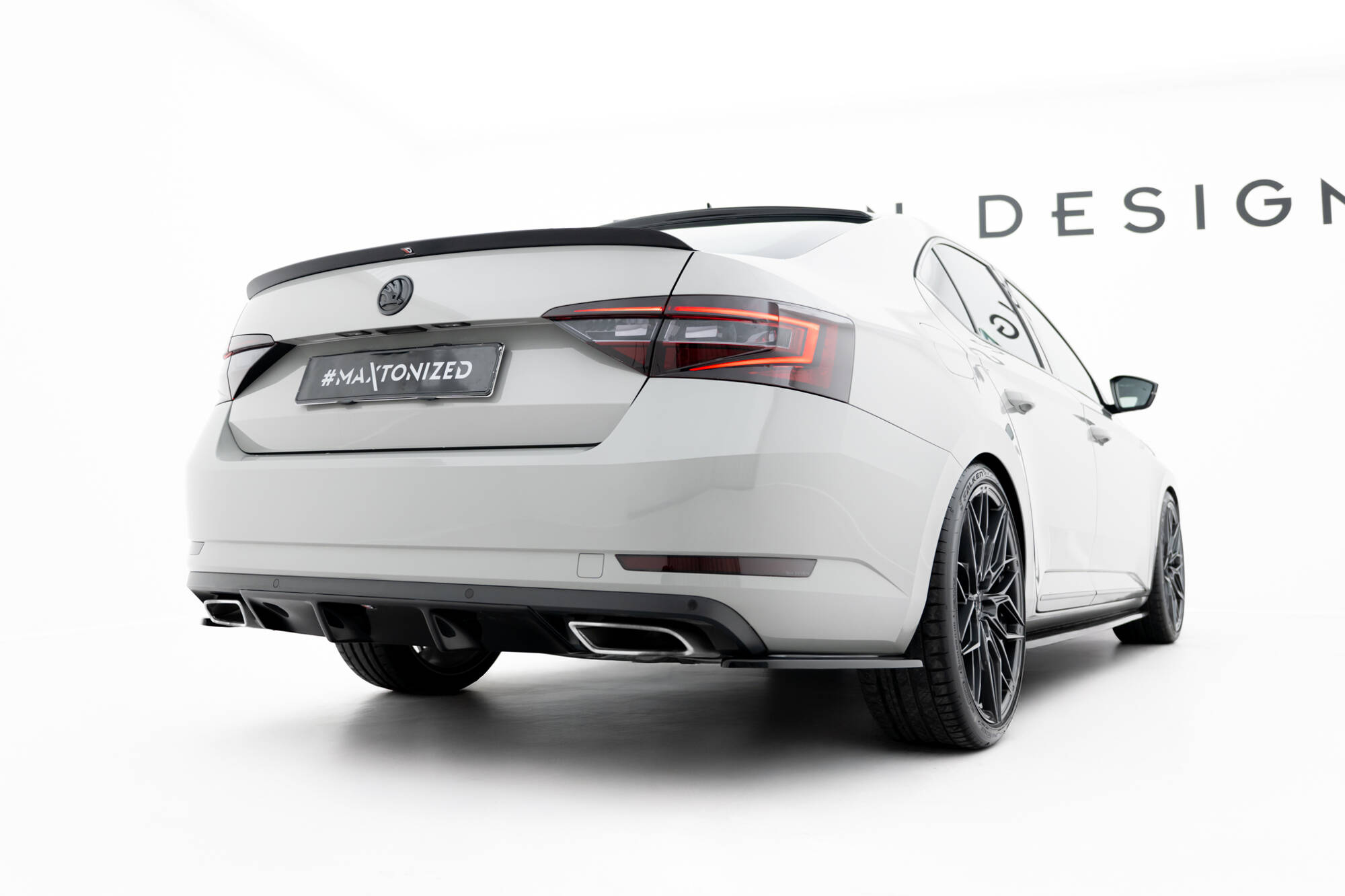 Rear Side Splitters V.1 Skoda Superb Liftback / Combi Mk3 - Image 3