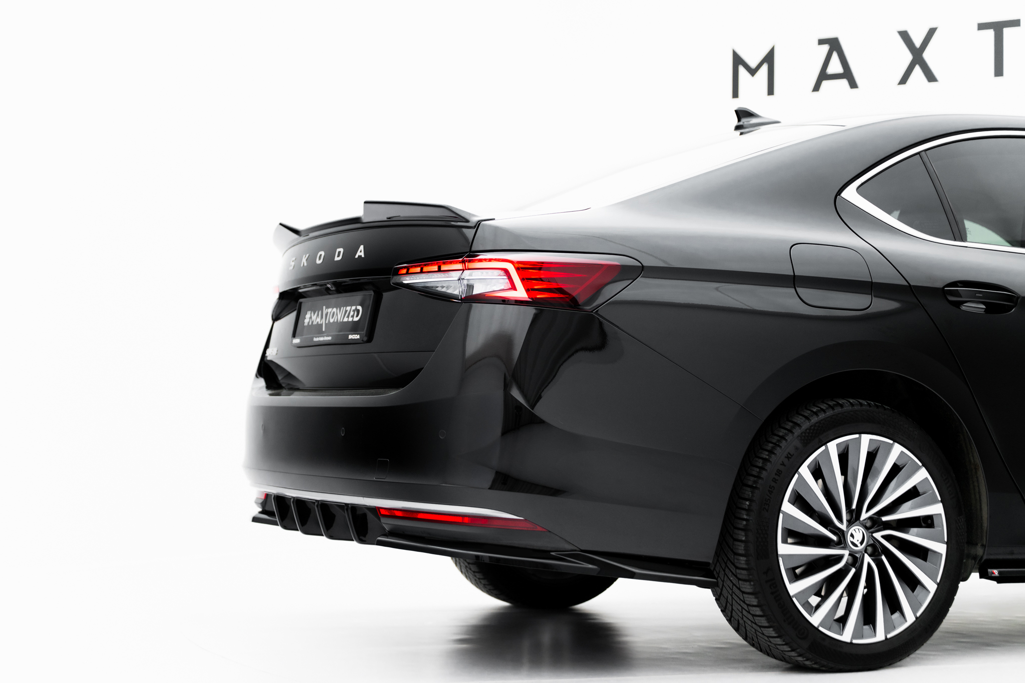 Rear Side Splitters V.1 Skoda Superb Mk4 - Image 2