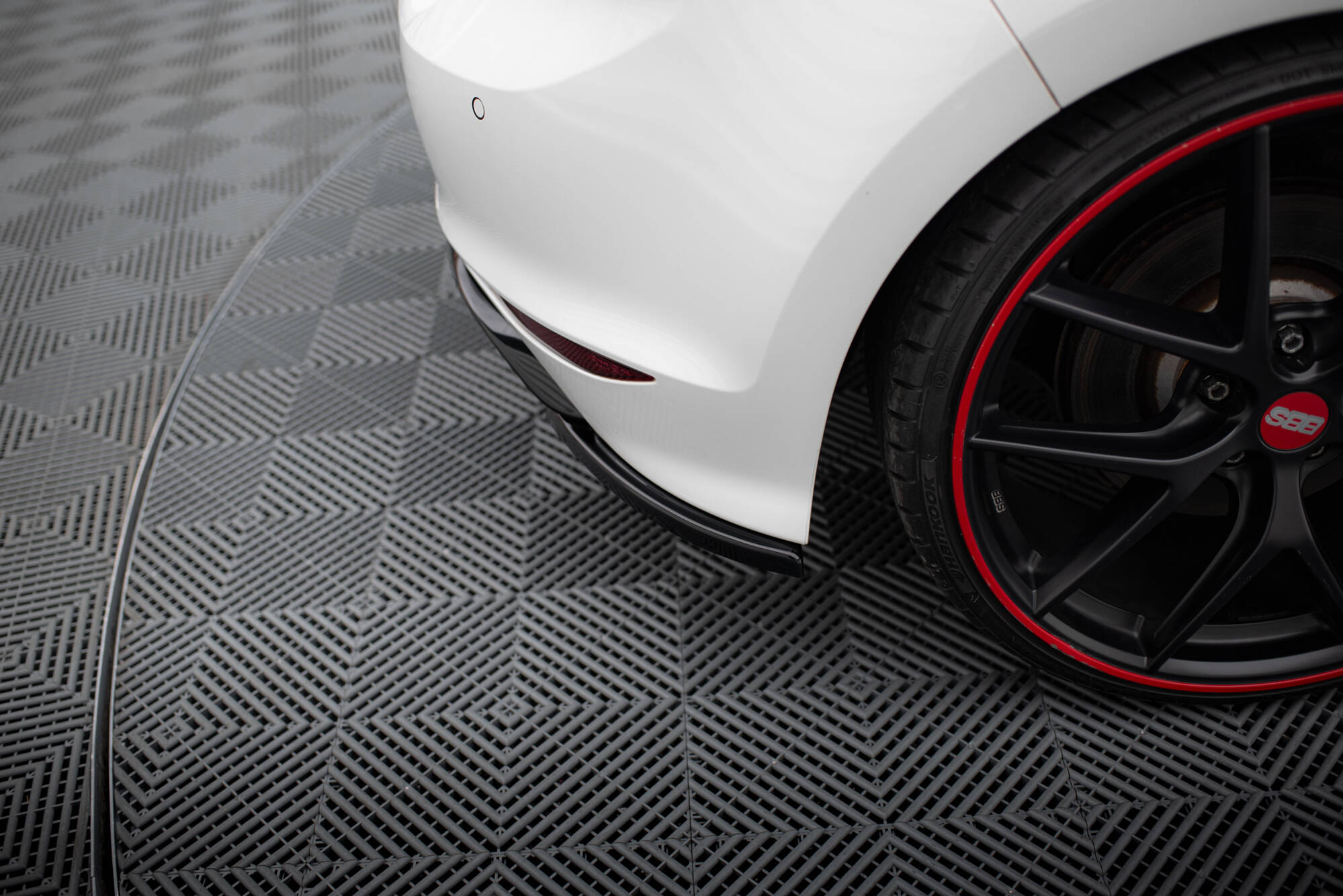Rear Side Splitters V.1 VW Golf 7 R / R-Line - Image 3