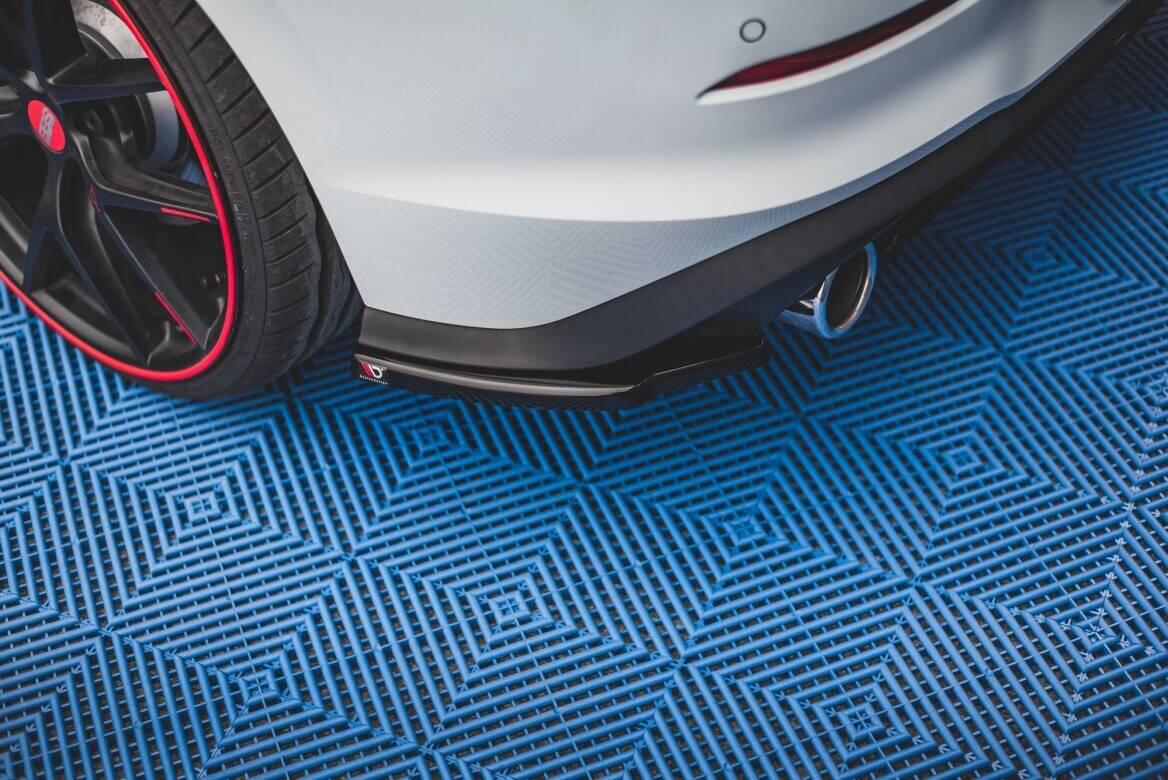 Rear Side Splitters V.1 Volkswagen Golf GTI / GTE Mk8 - Image 4