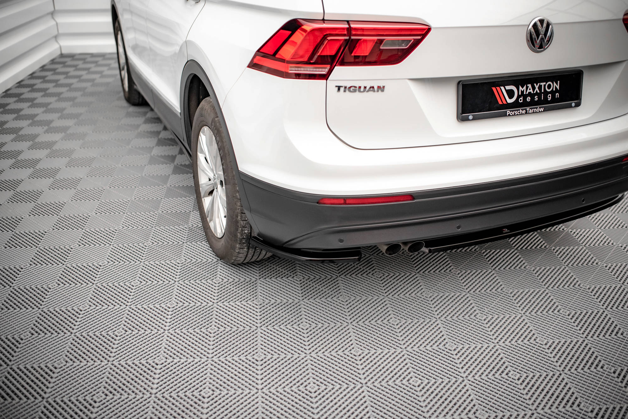 Rear Side Splitters V.1 Volkswagen Tiguan Mk2 - Image 3