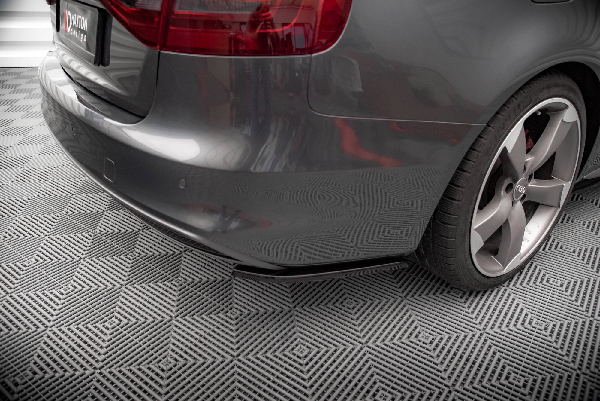 Rear Side Splitters V.2 Audi A4 S-Line Avant B8 Facelift - Image 3