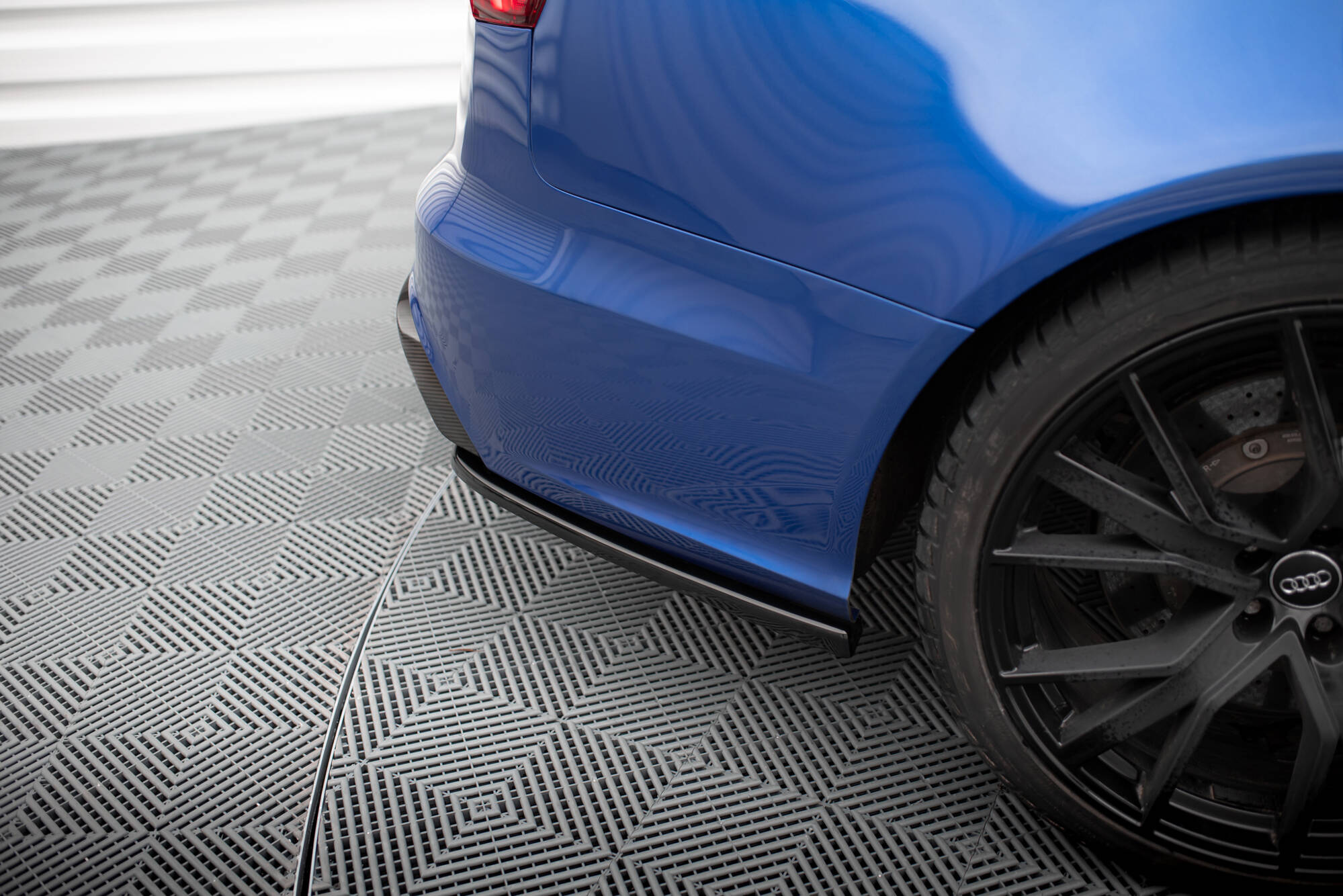 Rear Side Splitters V.2 Audi RS6 C7 / C7 Facelift - Image 3